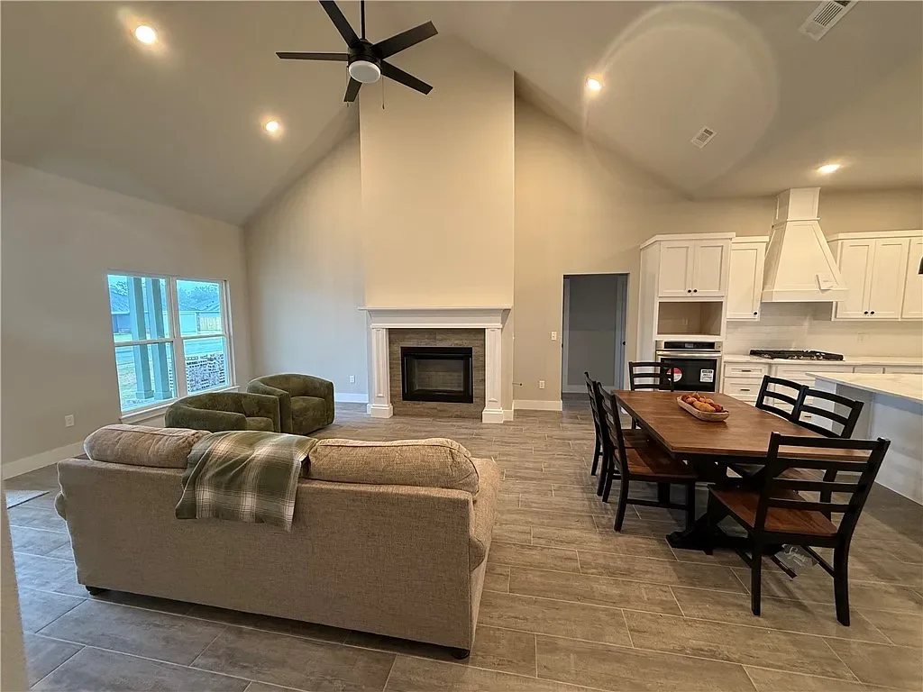 3-Bed/2 Bath Owner-Financed Home in Siloam Springs, AR