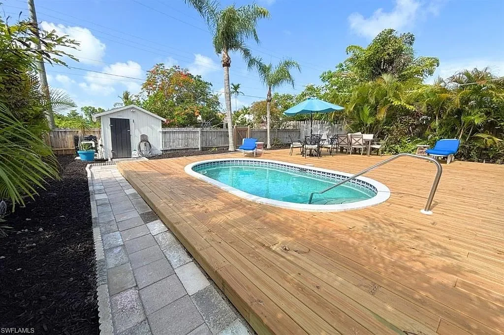 2-Bed/1 Bath Owner-Financed Home in Naples, FL