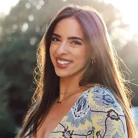 Andi Abbajay is the facility Experience director at Aptare Lab, holistic wellness and performance center in Indian land, SC.