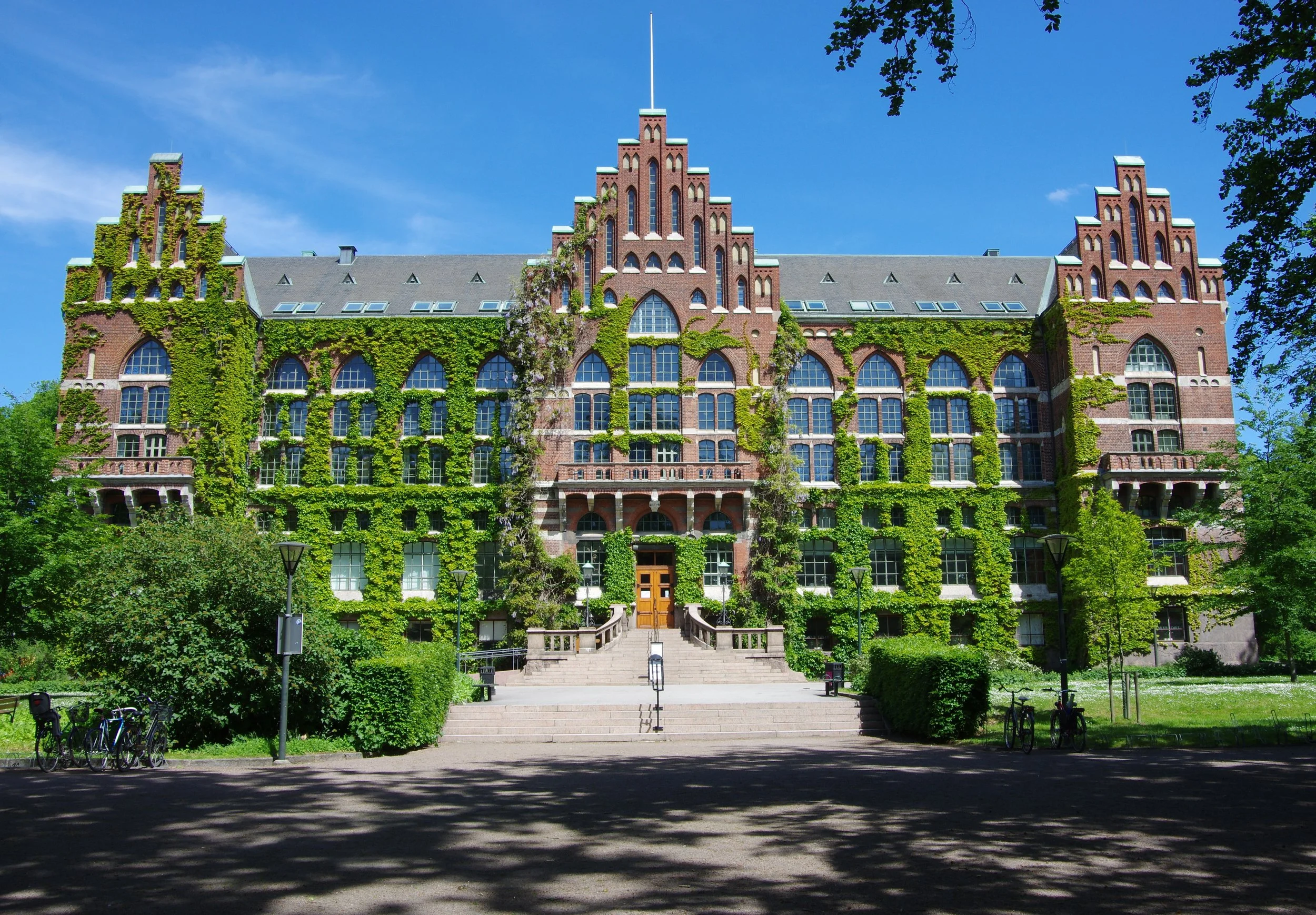 Lund University Student Union Votes for 100% Plant-Based Catering