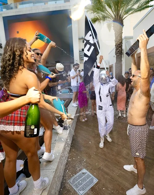 Party at DAER pool