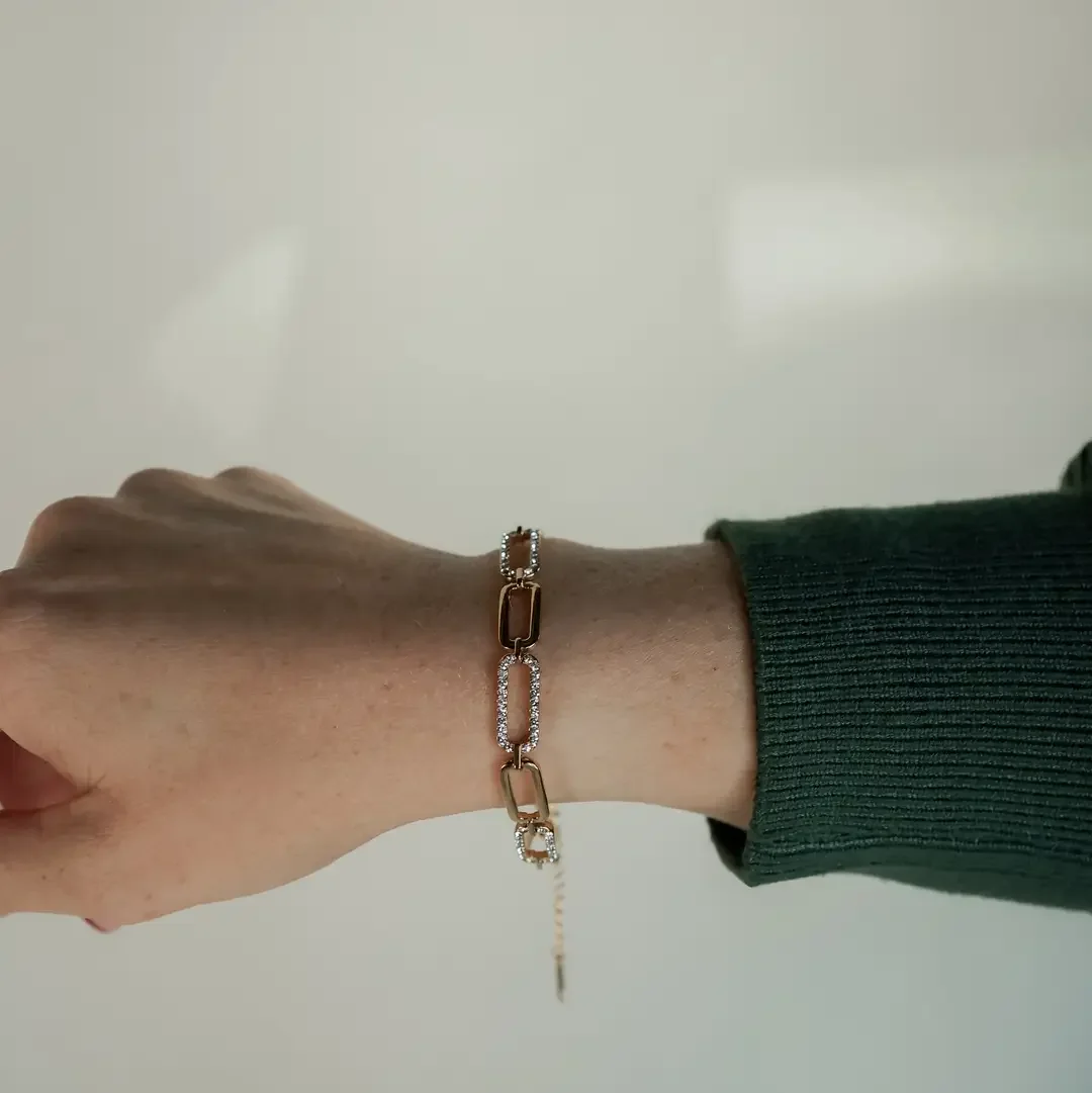 The Luxe Paperclip Bracelet