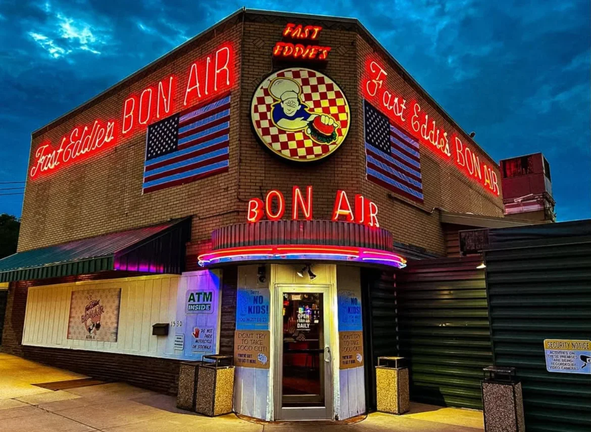 3.6 @ fAST EDDIE’S