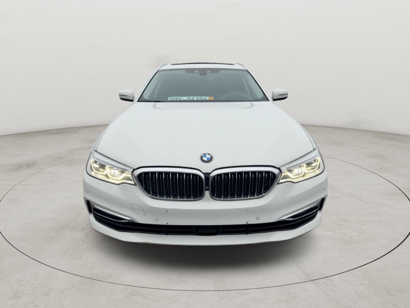 BMW 530d xDrive Luxury Line /Driving Assistant Plus/ HUD/ 360grad/ Standparken