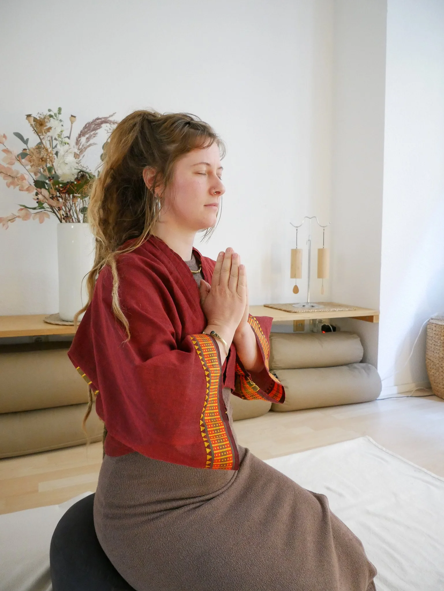 Yoga, Frauengesundheit, Endometriose, Entspannung, Ritualarbeit