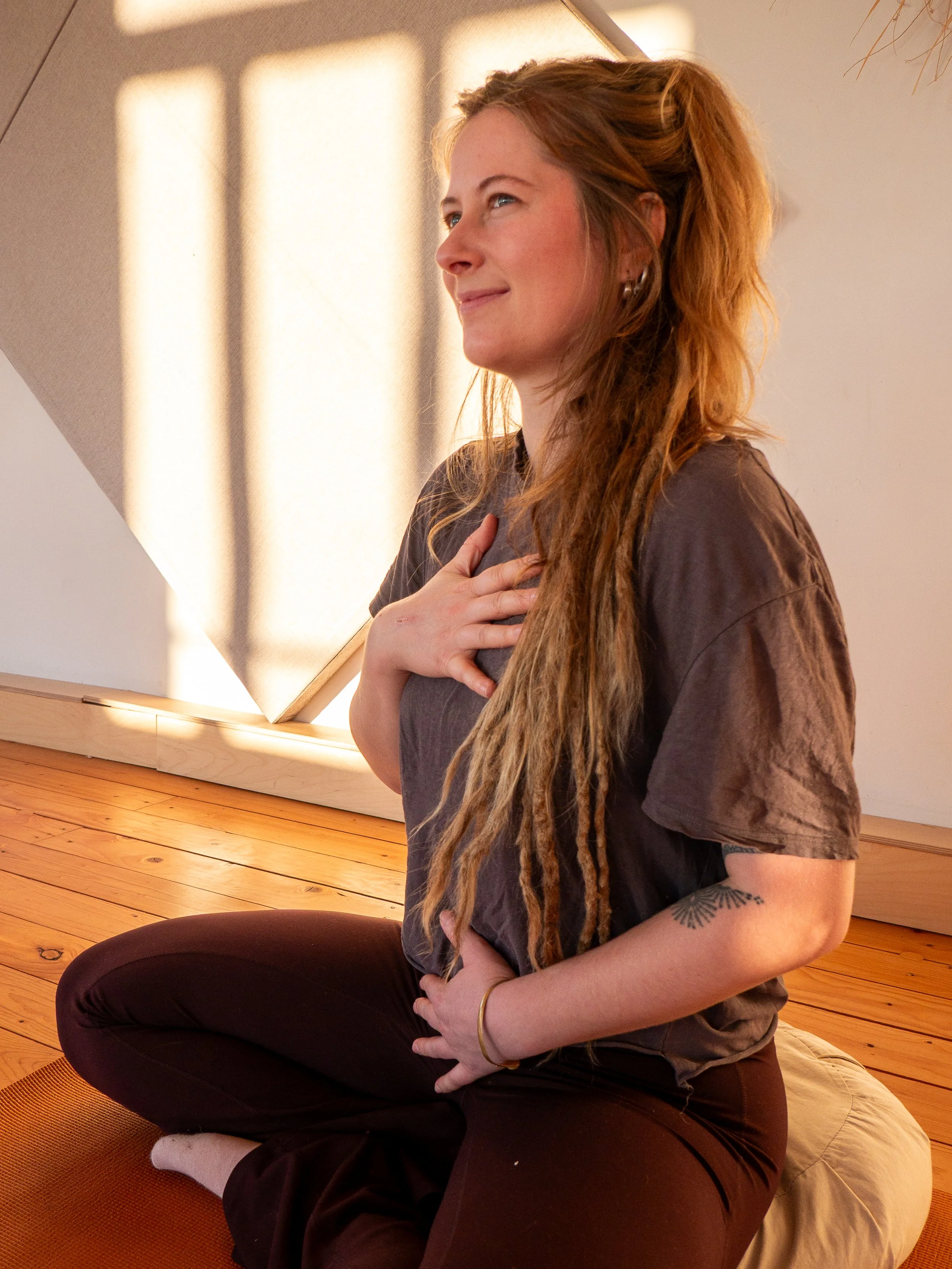 Yoga, Frauengesundheit, Endometriose, Entspannung, Ritualarbeit, Schwangerenarbeit