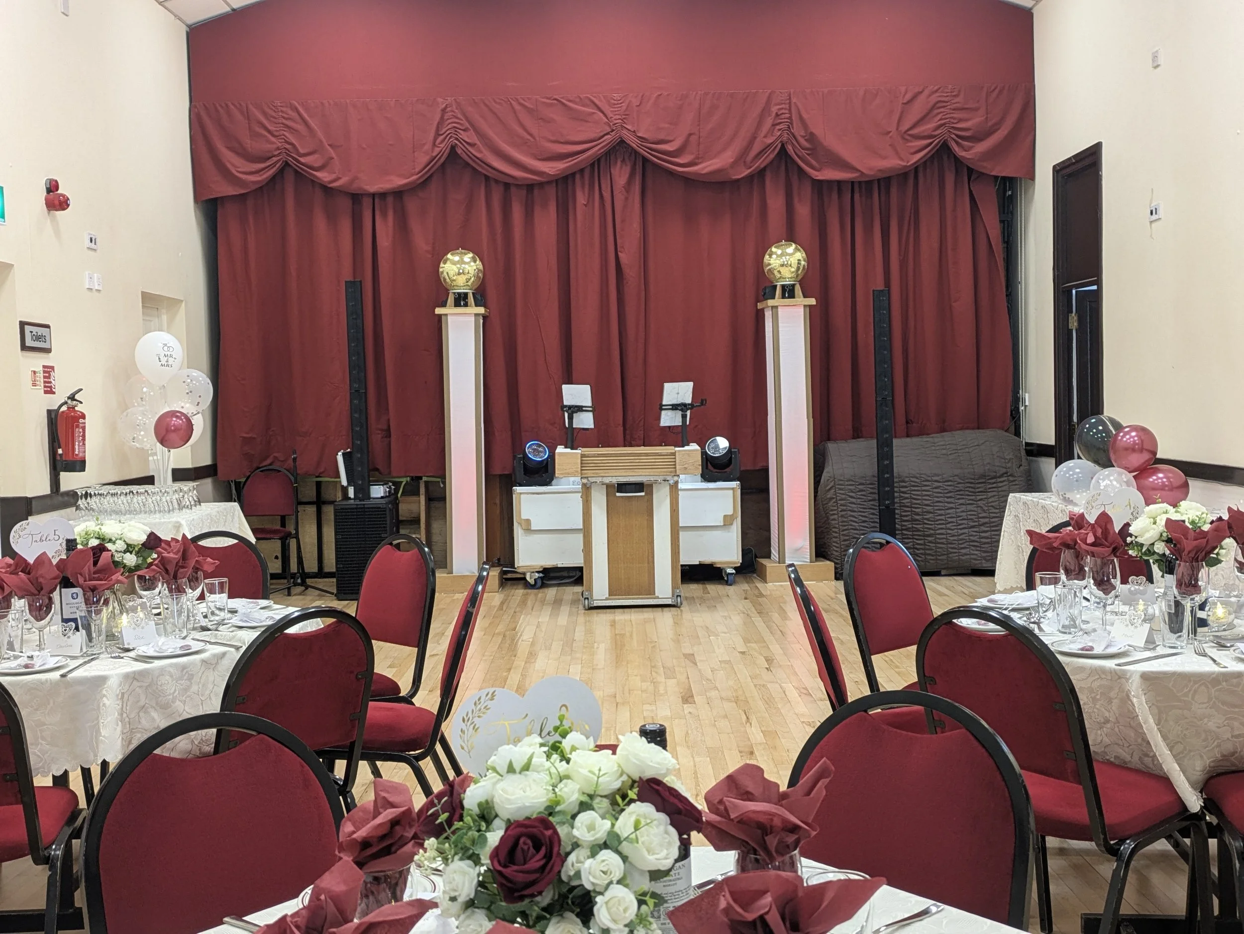 Vanda &amp; Andy - June 2026 St Neot Social Club