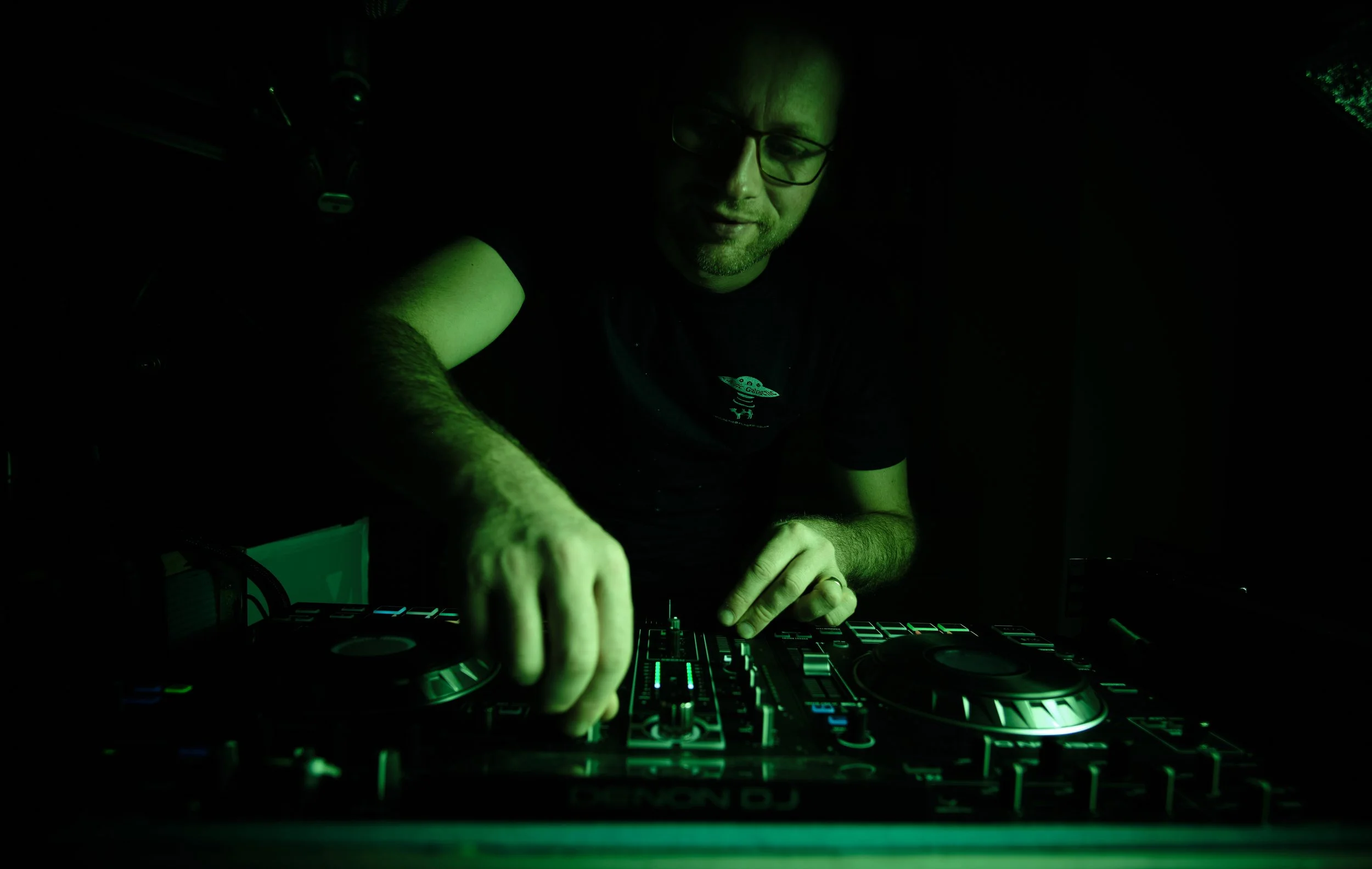 A professional wedding DJ guiding the mood of a wedding through experience and musical understanding