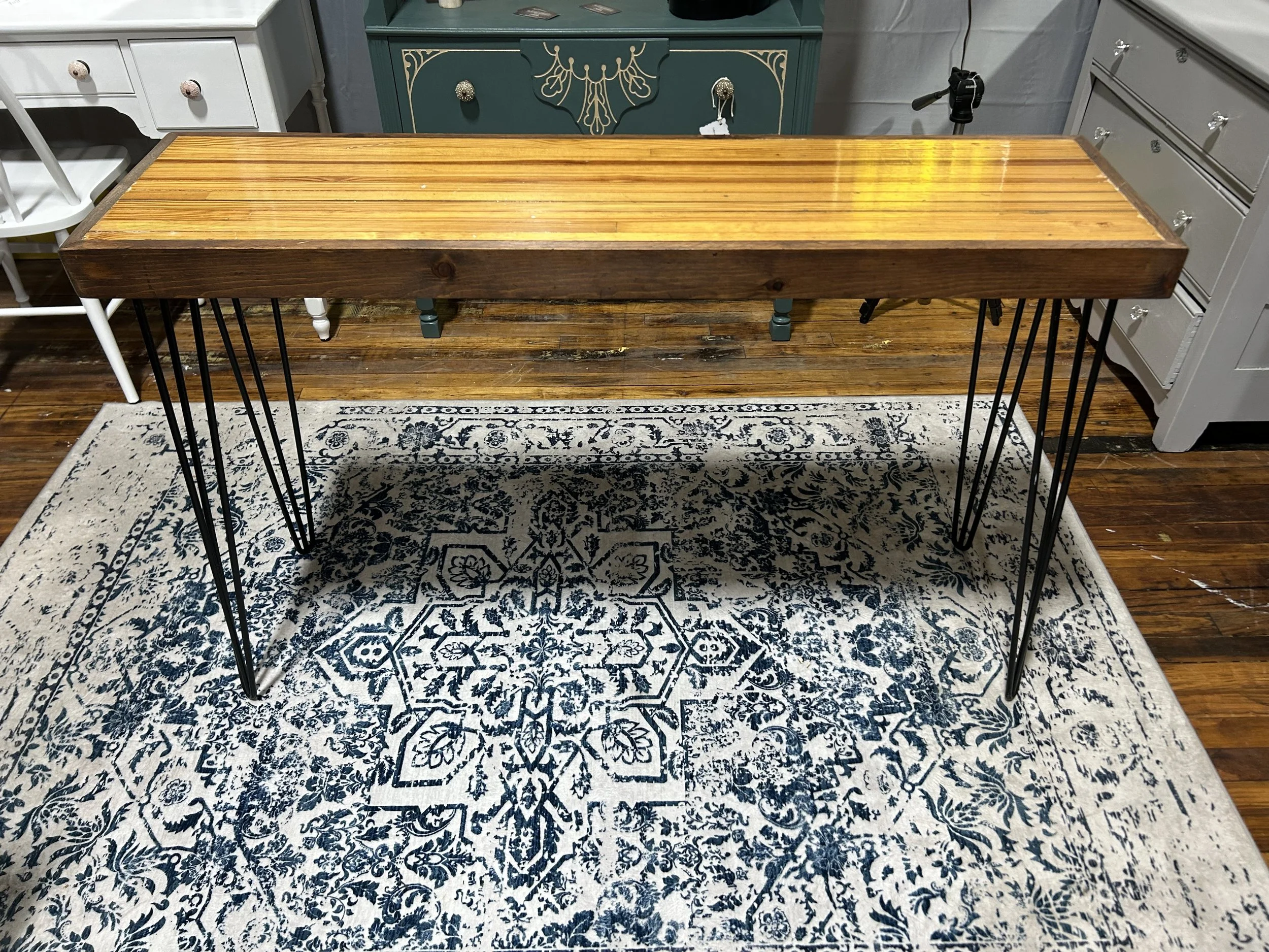 Entry Way Table