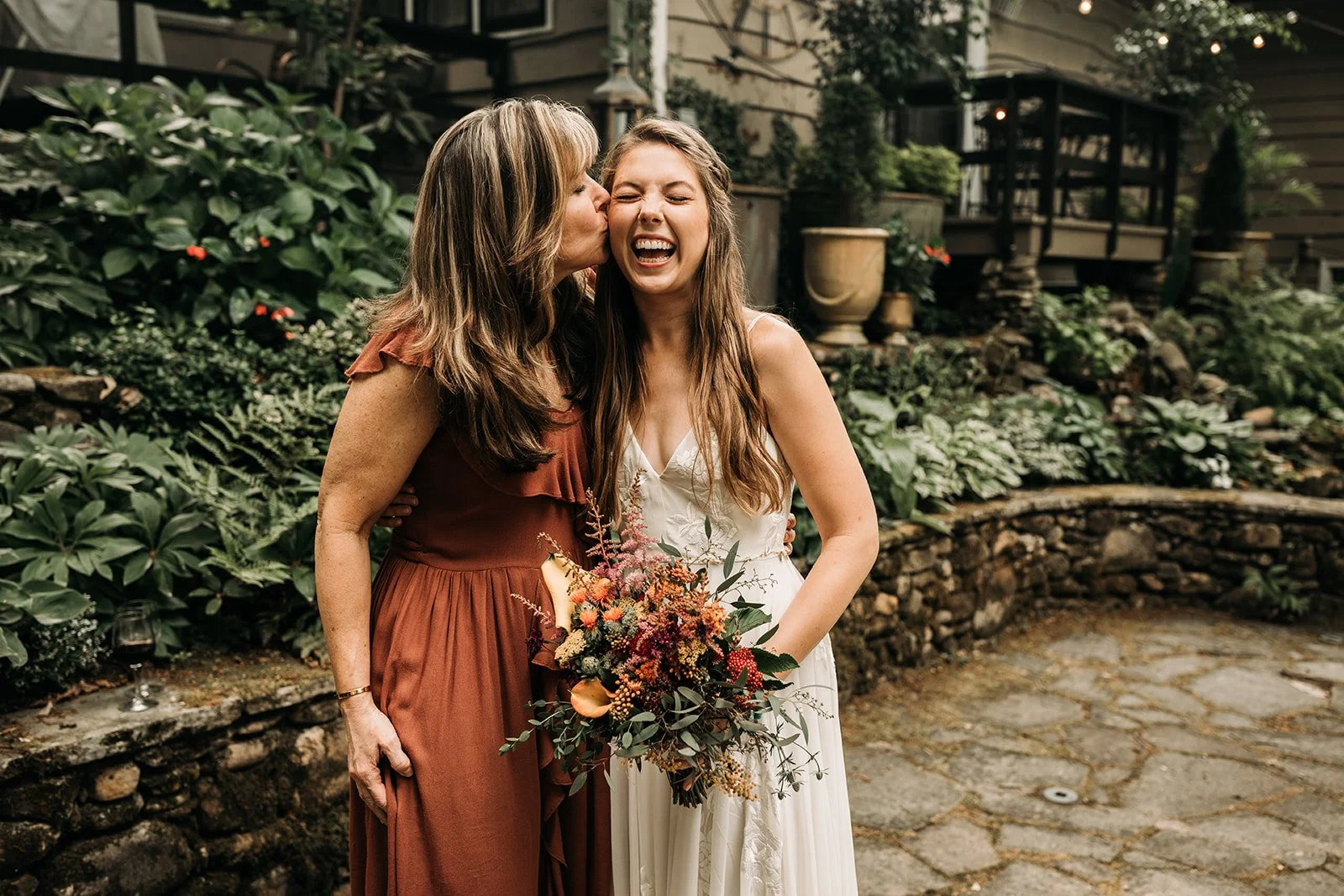 Willow Creek Falls Events Intimate Micro Wedding-6695.jpg