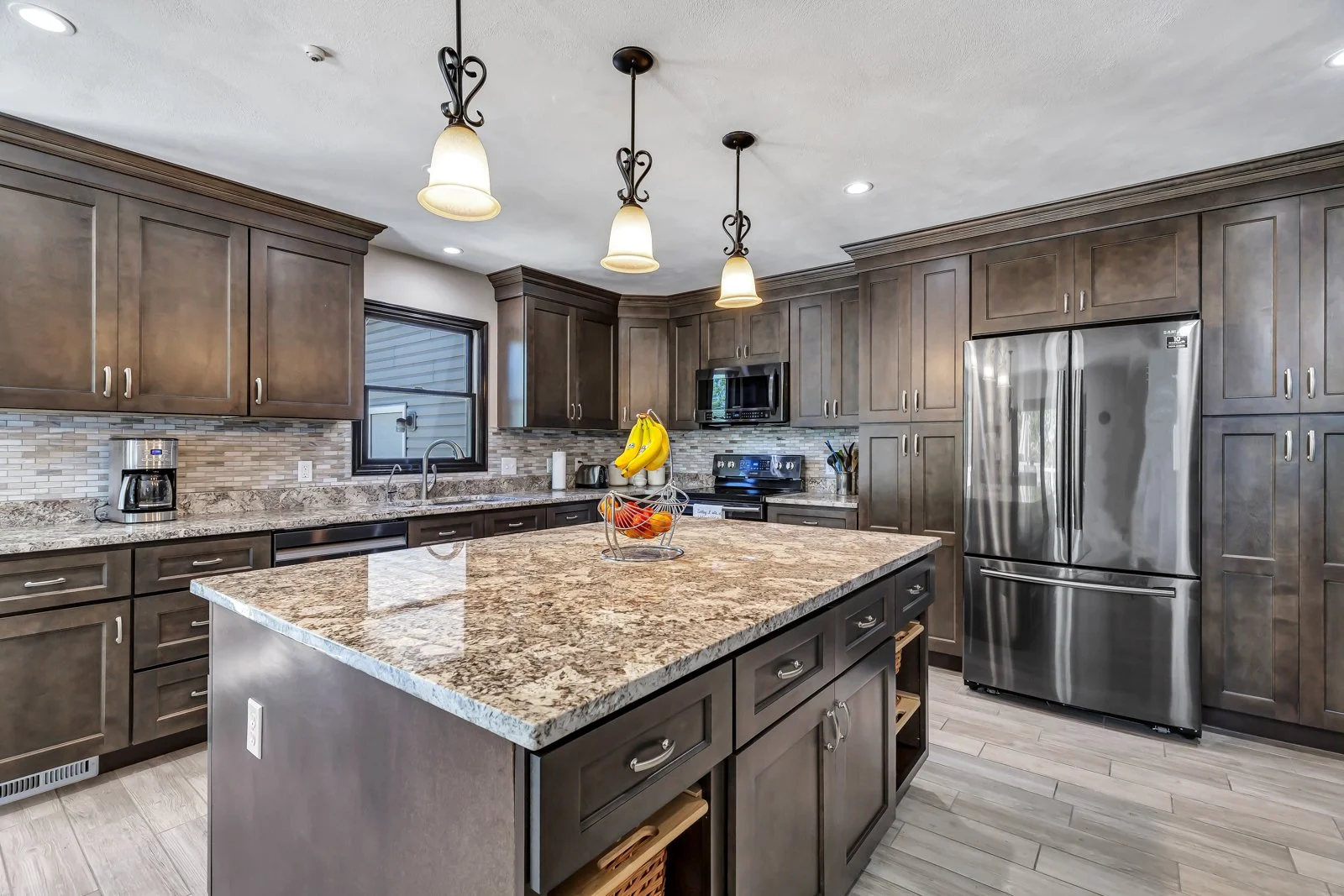 RTA (Ready-To-Assemble) cabinets are pre-manufactured cabinet components that come packaged with all necessary parts and instructions for easy assembly at home.