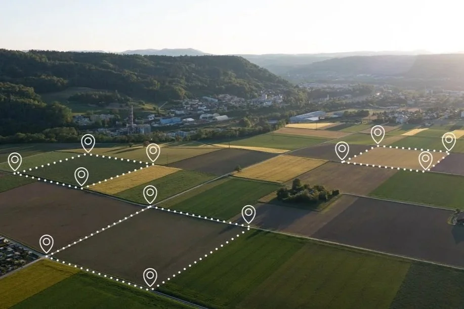 Various plots of vacant land lots