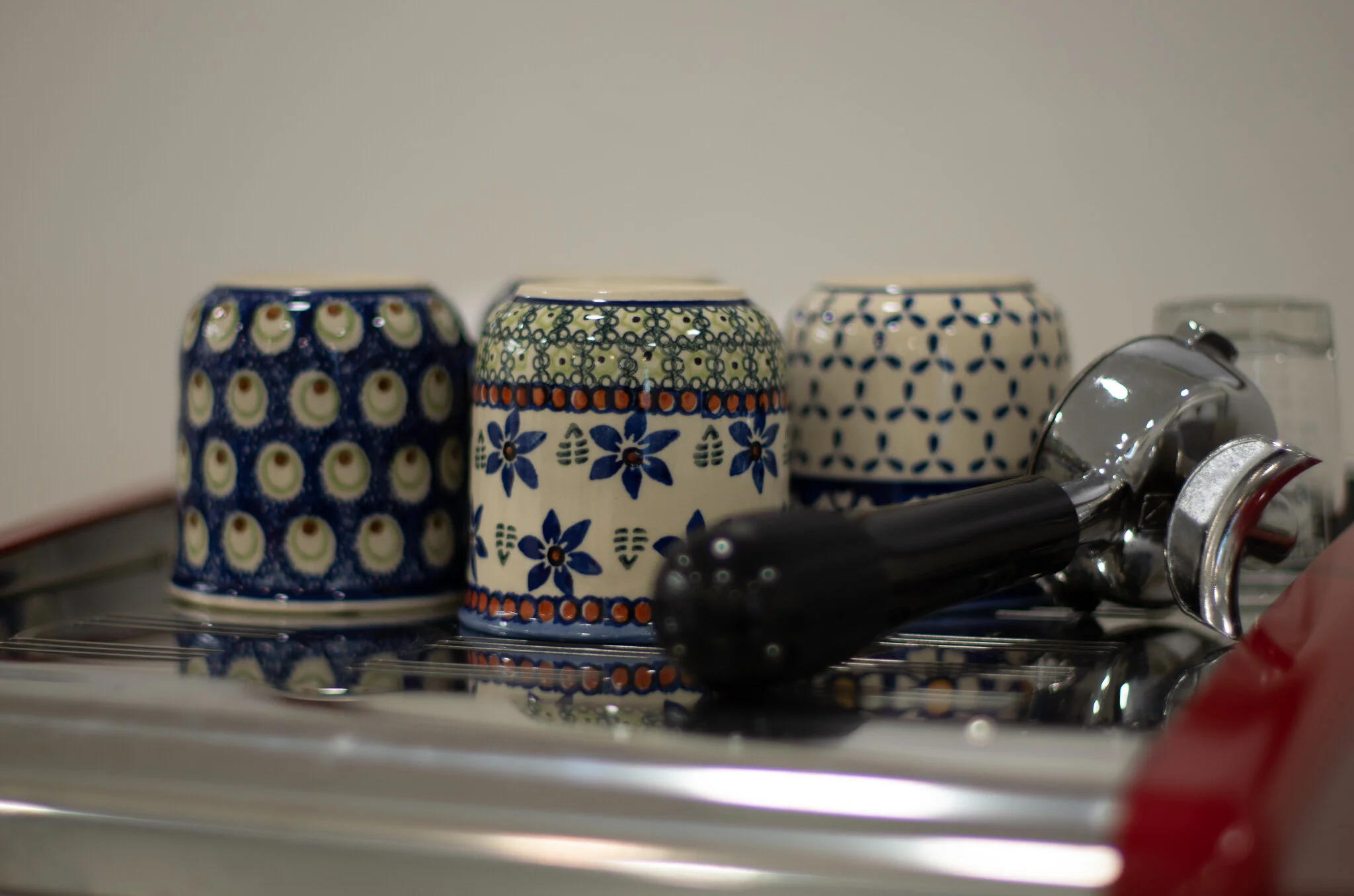 Portafilter and mugs.jpg