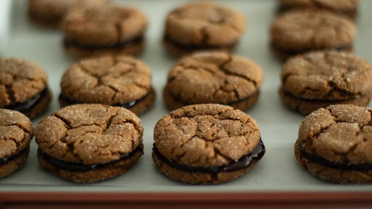 Ginger Spice Cookies with Jam