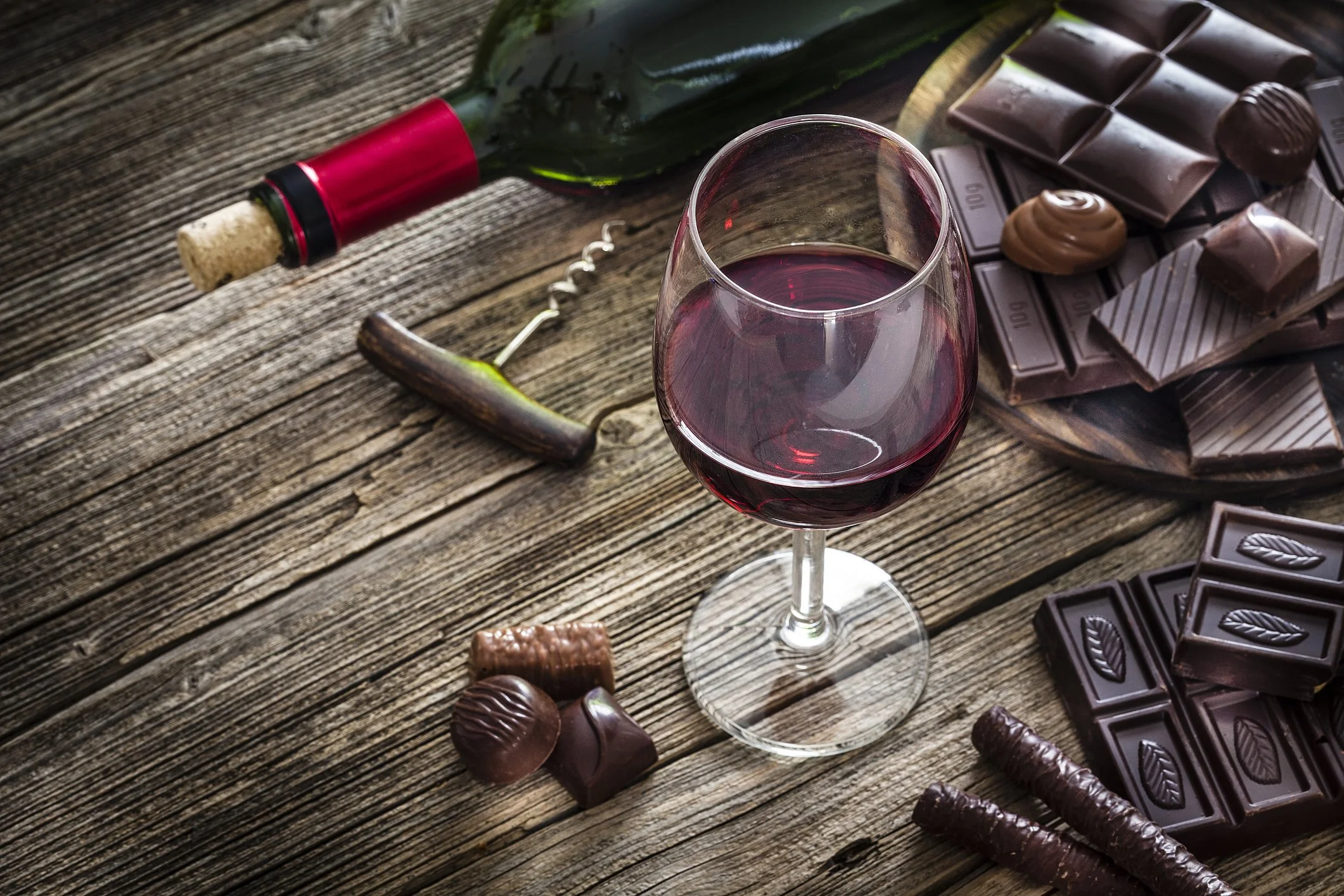 A Valentine’s Day Chocolate &amp; Wine Pairing Guide