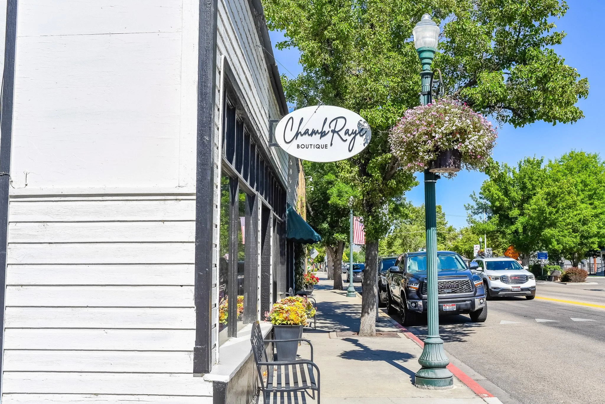 Street-level view of Chamb Raye Boutique in Downtown Eagle, Idaho.