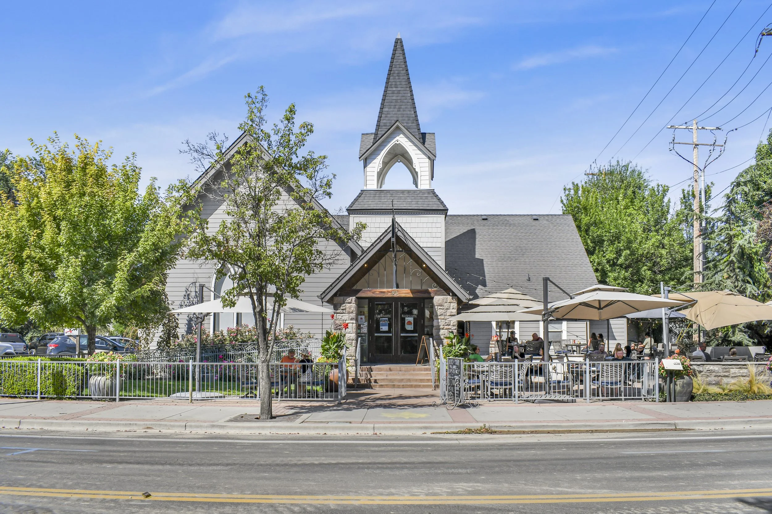 Street-front view of Rembrandt’s restaurant in Downtown Eagle, Idaho.