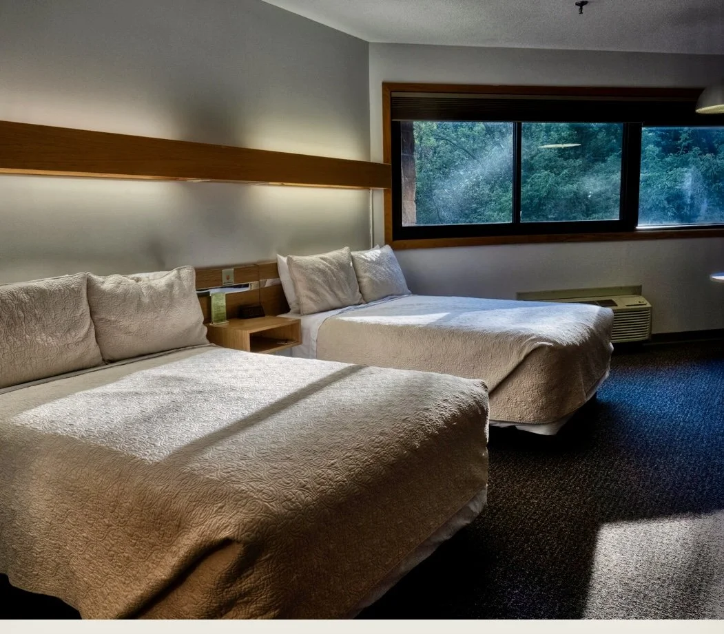 Soul Glow Suite:  Private Room with Private Bath