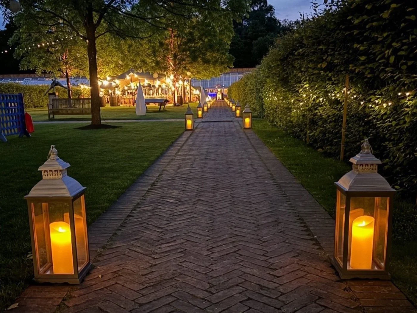 Rustic Lanterns with LED candles can be used to create an illuminated pathway or just scattered around to form a cozy ambiance. 