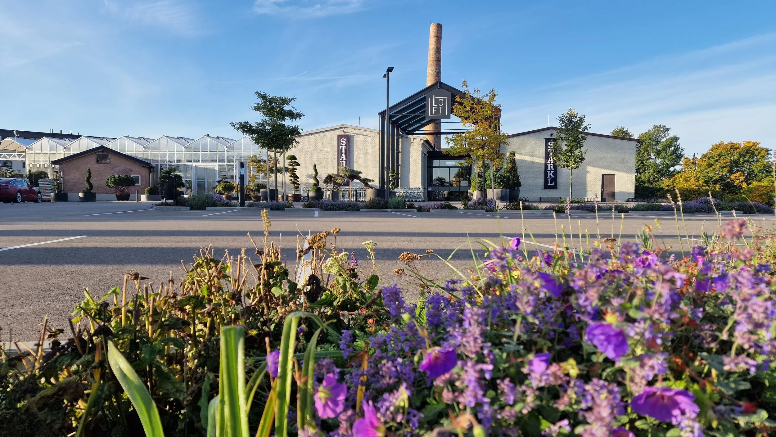 Eingang vom Starkl Loft in Pfaffstätten - Gartencenter Concept Store und Restaurant