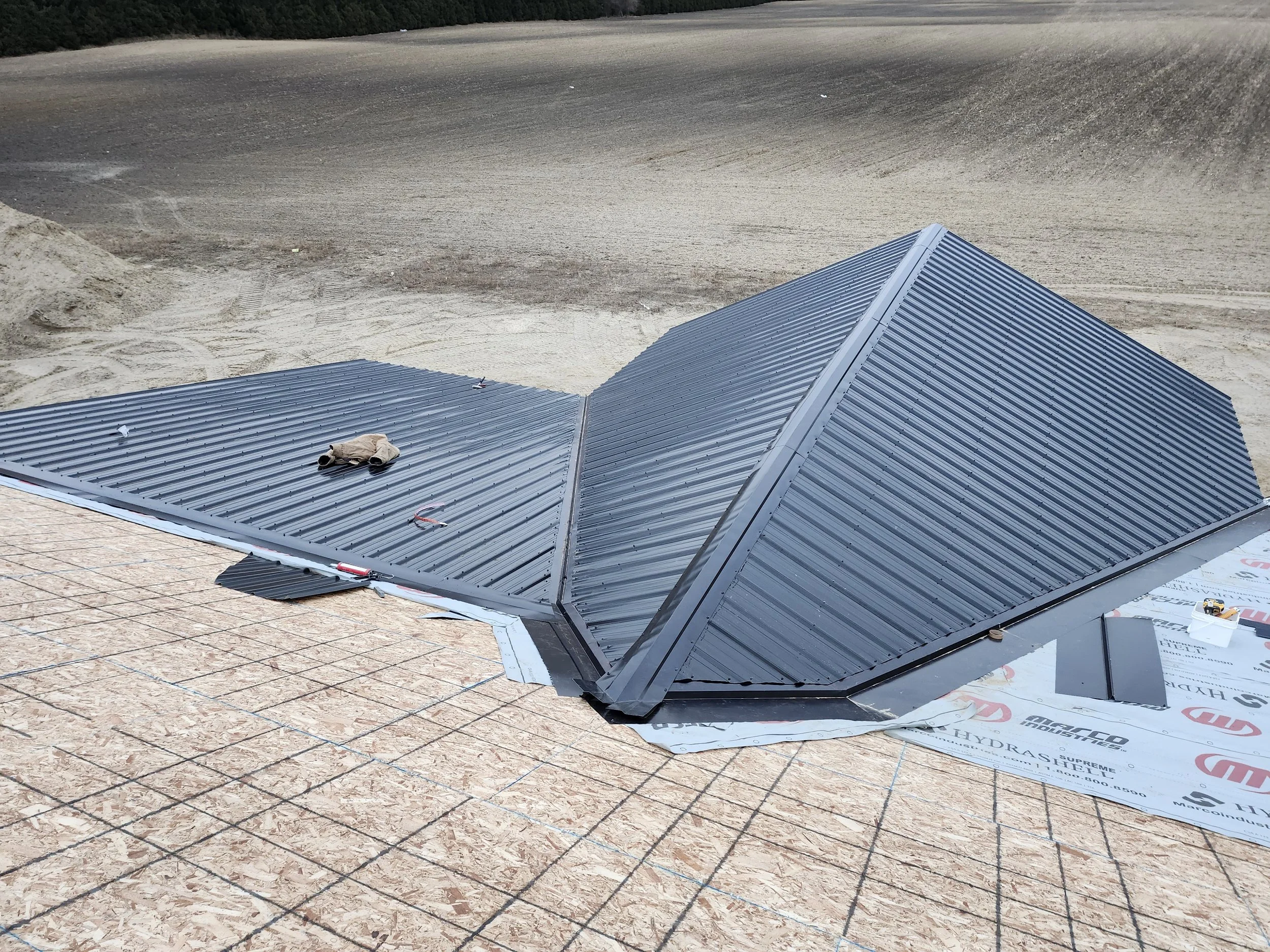 Oranssi project: slat roof