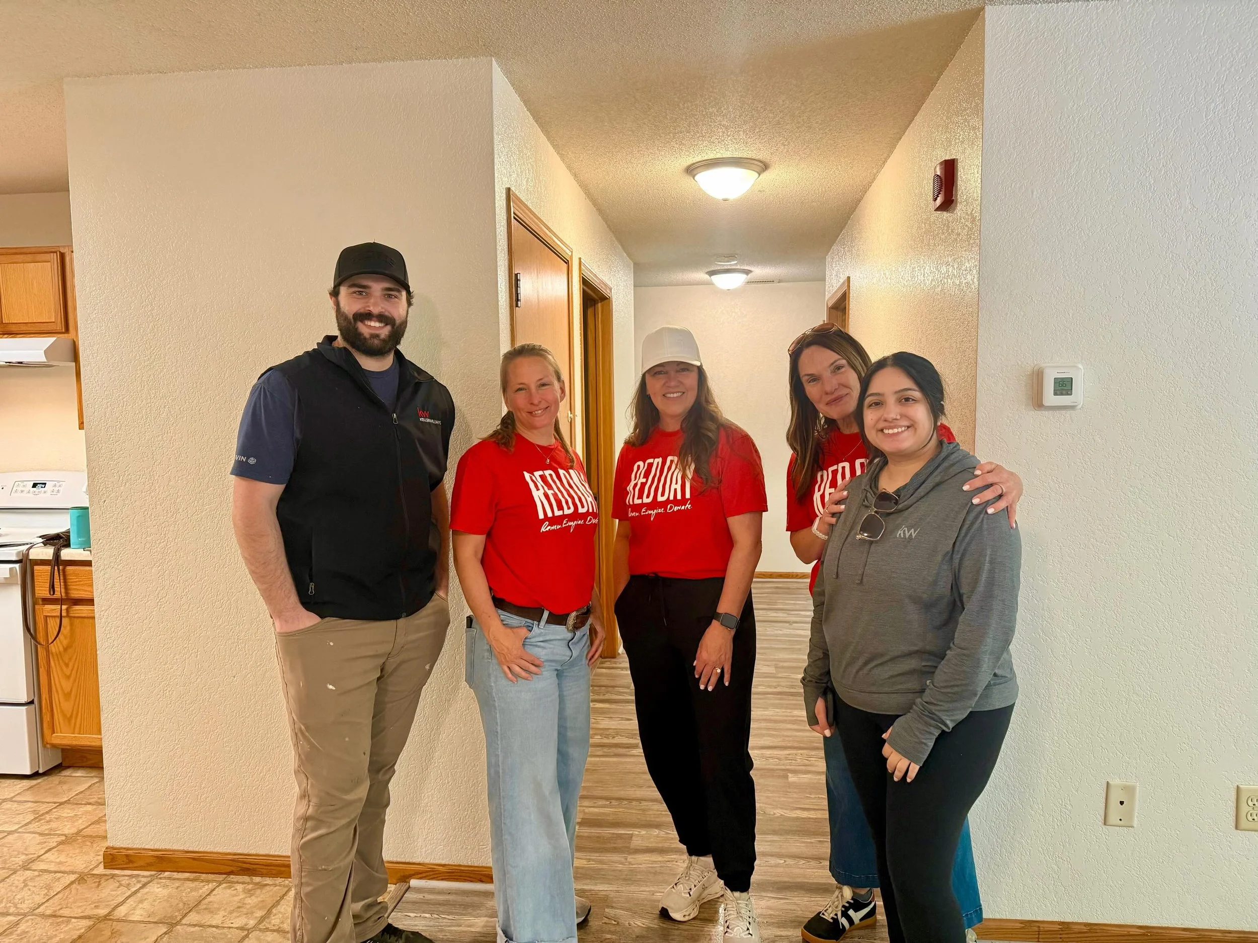 KW Red Day ❤️

Yesterday we had the opportunity to serve our community alongside our amazing Keller Williams team. We spent part of the day helping clean out a unit for a new family through Partners for Housing, and later dropped off food donations t