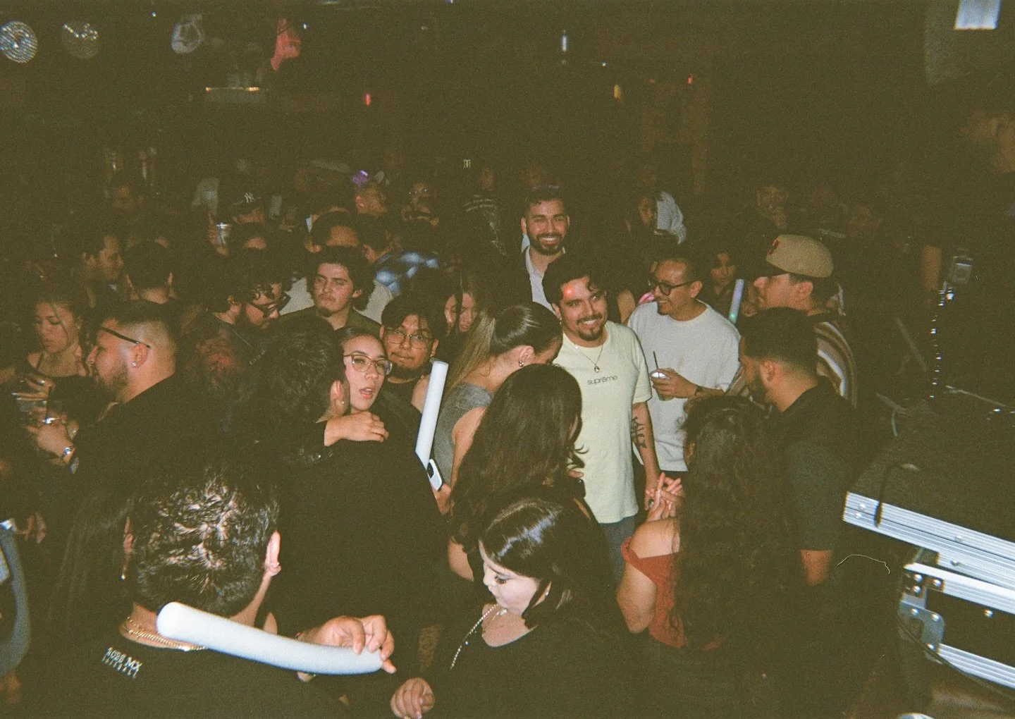 See you tonight at Baja Sharkeez El Porto 🌡️X🦈 
DONDE LA VIBRA ES &Uacute;NICA 
Joined by @danyaszn X @dj.aydee X @proxymusic_ 

RSVP for free entry 🎟️