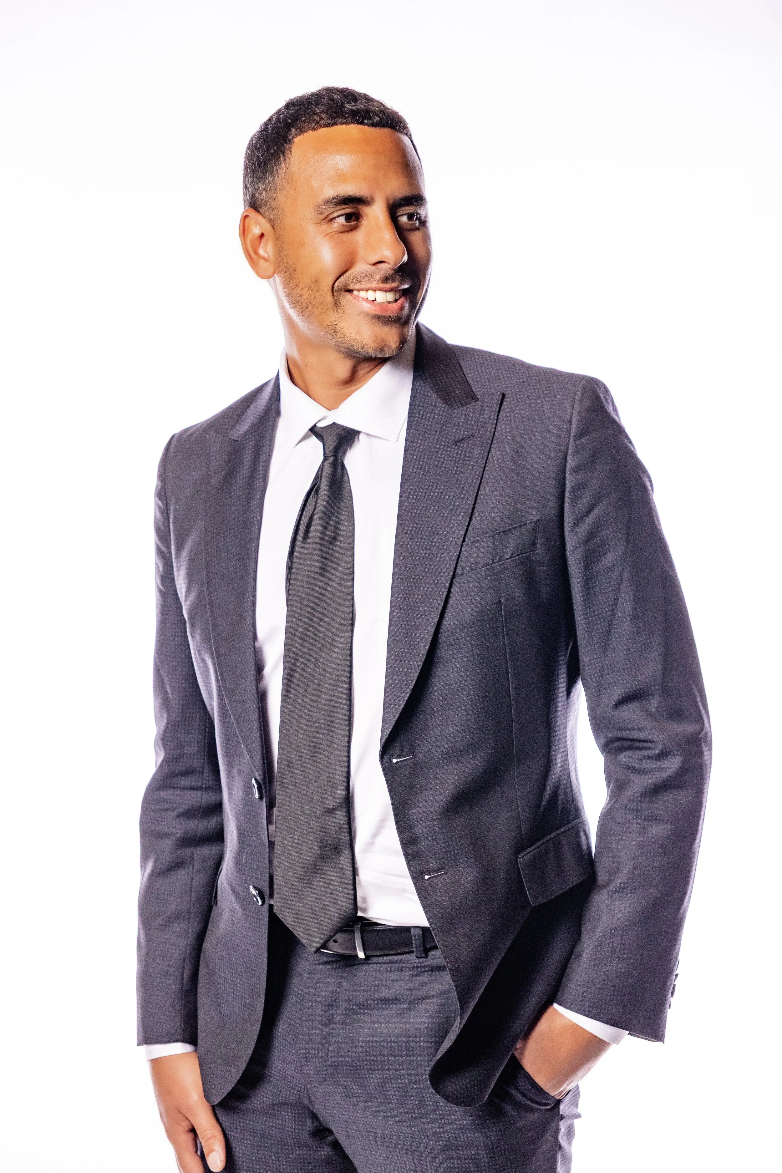 Suits & Sneakers-072.jpg