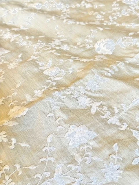 lighter_fabric_White Saree - 3.jpeg