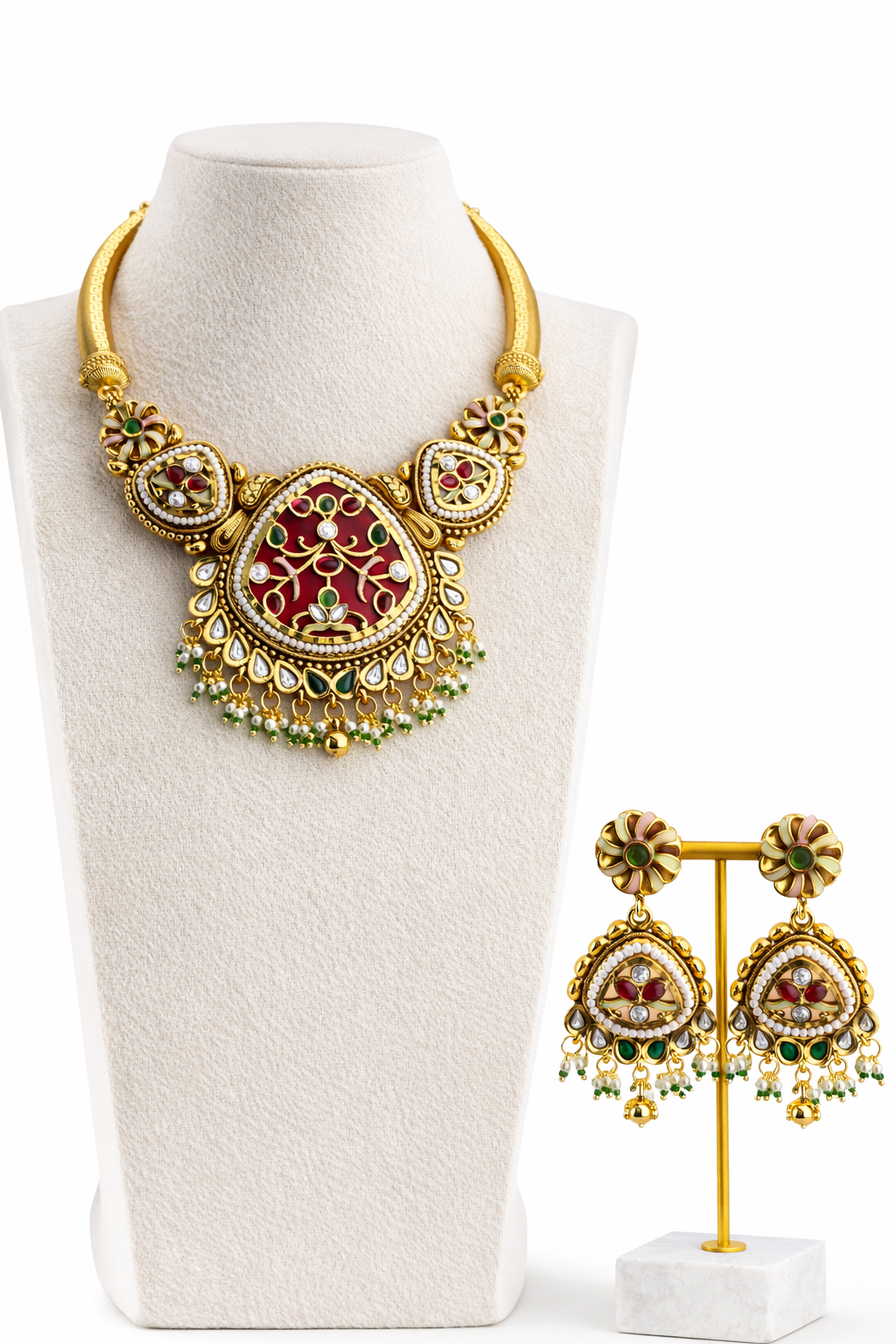 Royal Hansli Necklace Set