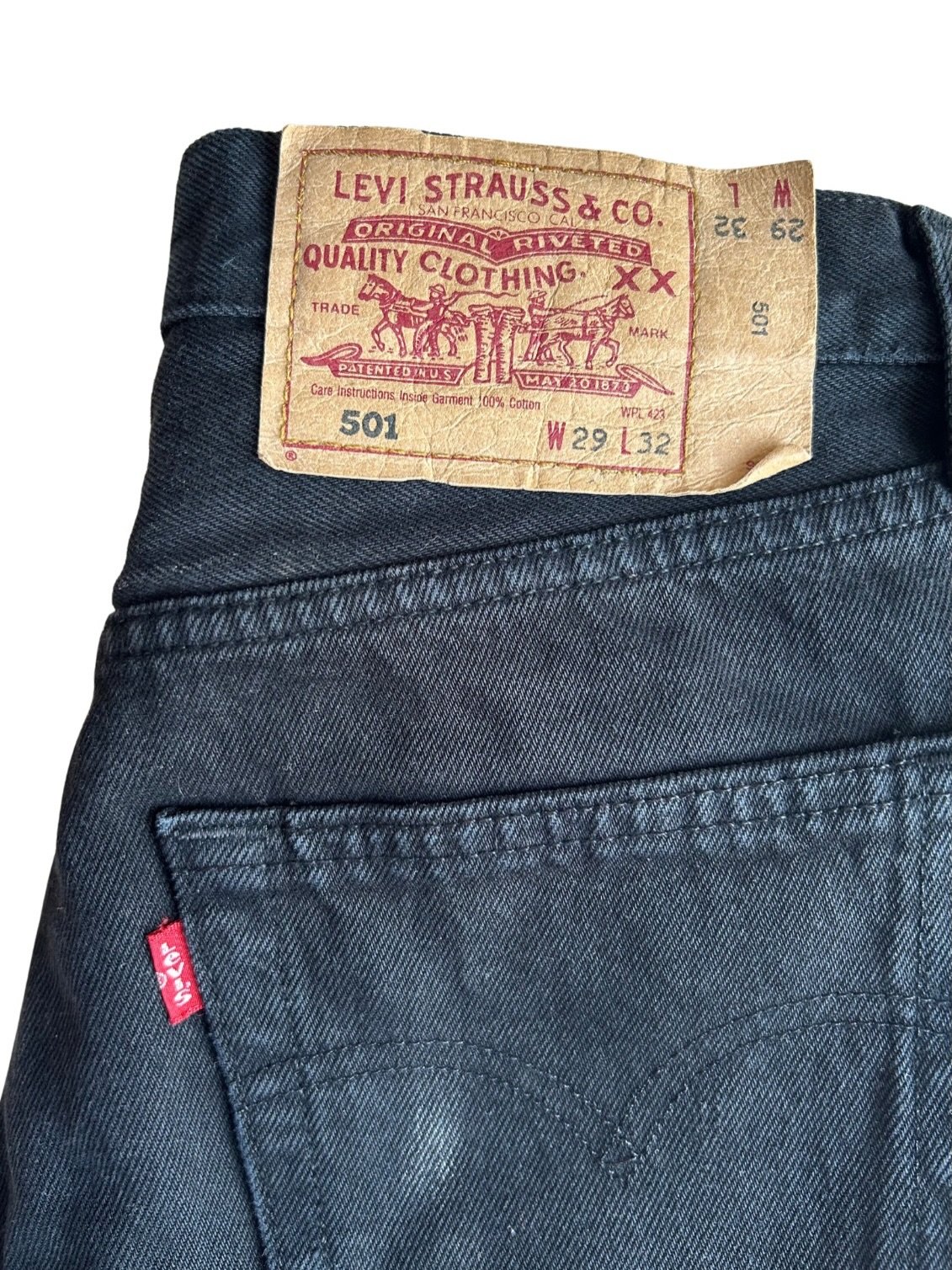 Kolekcija kvalitetnih traperica👖
Na mom webu možete pogledati cijelu kolekciju🫶🏽
Link se nalazi u BIO
Ukoliko imate nekih dodatnih pitanja za mjere ili dodatne fotografije javite mi se u DM

Tko prvi njegovo❤️

#vintagejeans #levis #leejeans #kenz