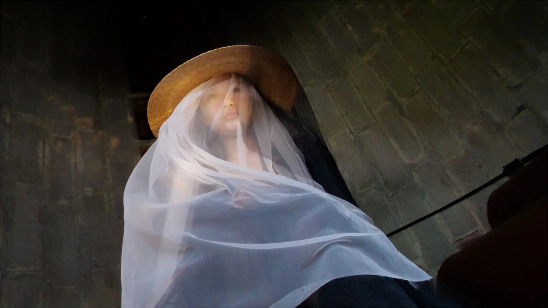 ss3-15_eliz-face-veil.jpg
