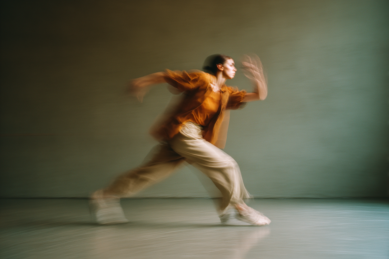 u6768633443_editorial_style_photo_of_a_contemporary_choreogra_685c3317-127f-43e6-83e2-05b996432214_1.png