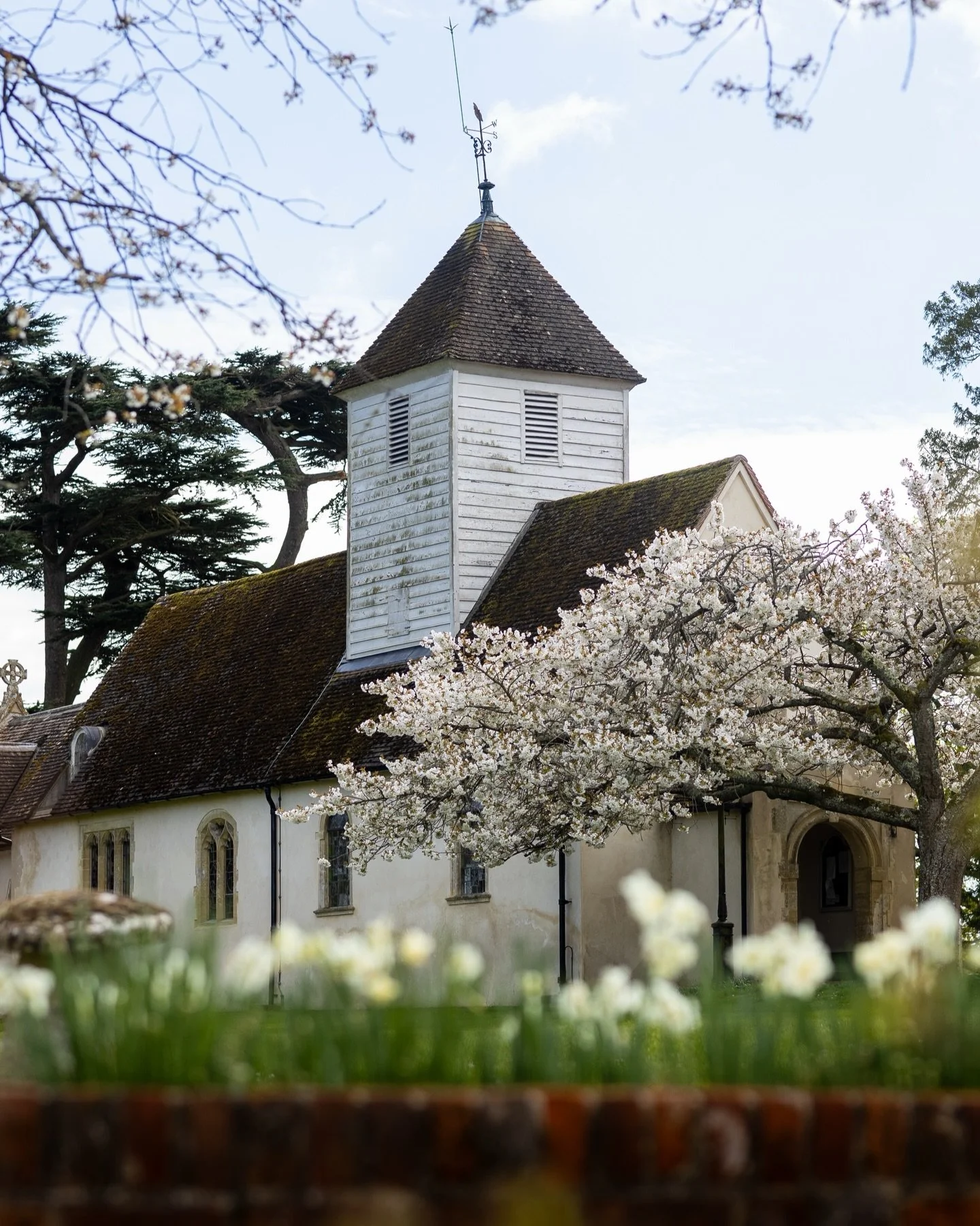 Wasing Park 📍

A little appreciation for this beautiful venue on a day like it was! Very fortunate to catch @wasingweddings at the right time with all the glorious Cherry Blossom in bloom! 

By all accounts this only happens for a two week window in