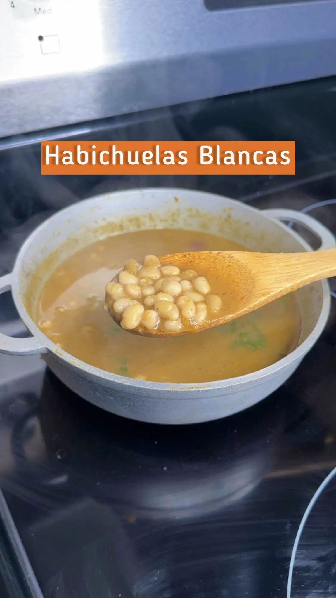 Habichuelas Blancas Guisadas (Dominican White Stewed Beans)