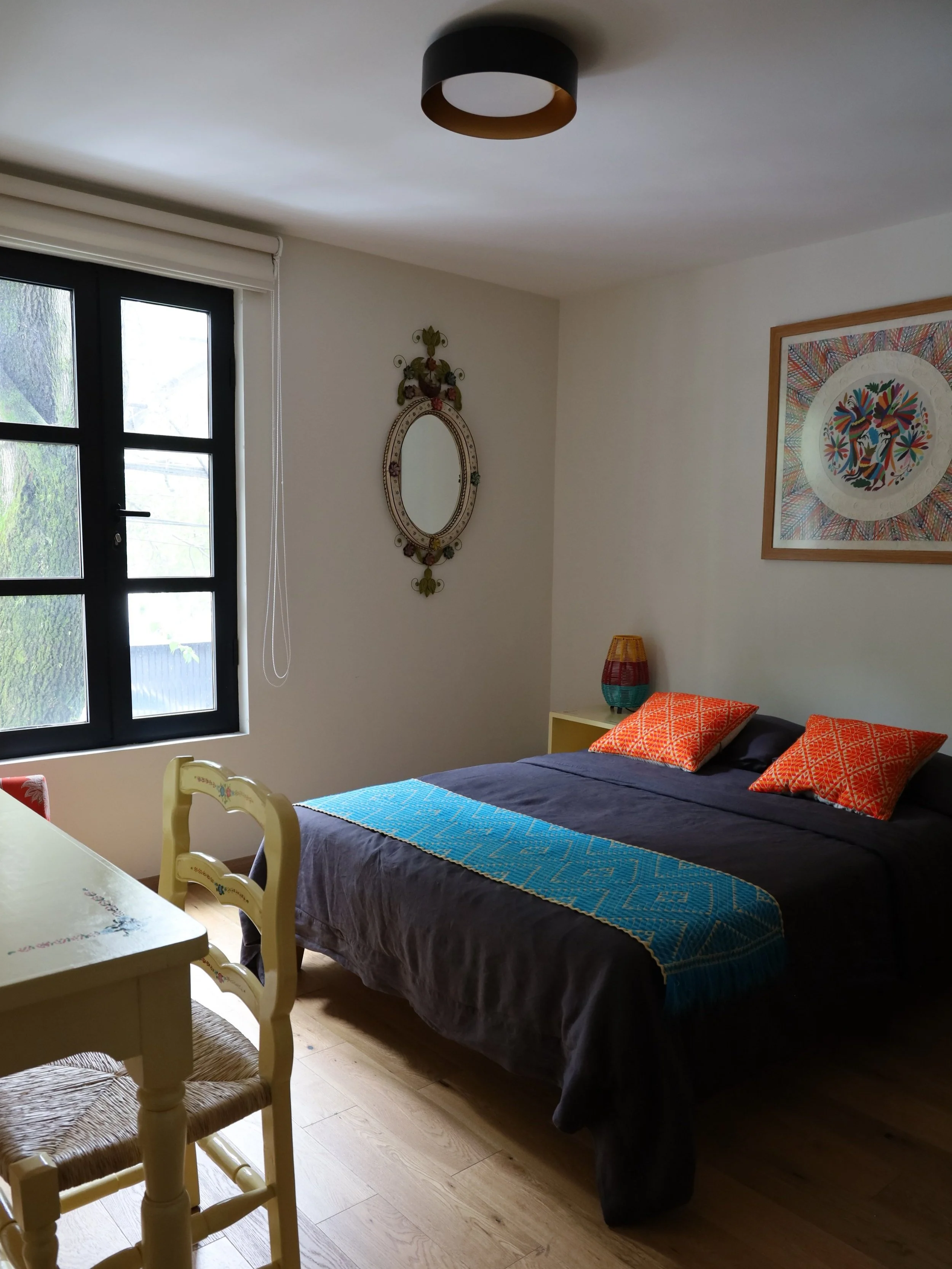 The Front room. Fit for one, or two. 