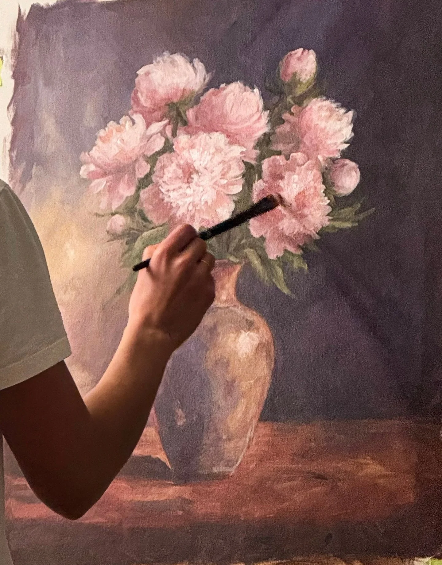 Since I have some new faces here, let&rsquo;s get to know each other a little better👋🏼
There are 3 things you might not know about me:

1️⃣ One of my hobbies is art, I enjoy painting landscapes and floral arrangements🎨 If you want to know more abo