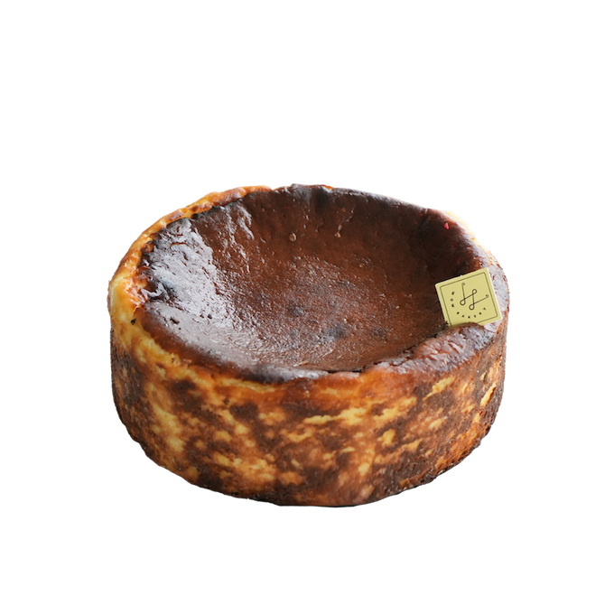 2026-WOW-BAKERY-웹사이트_케이크_0000_Basque-Cheesecake.png