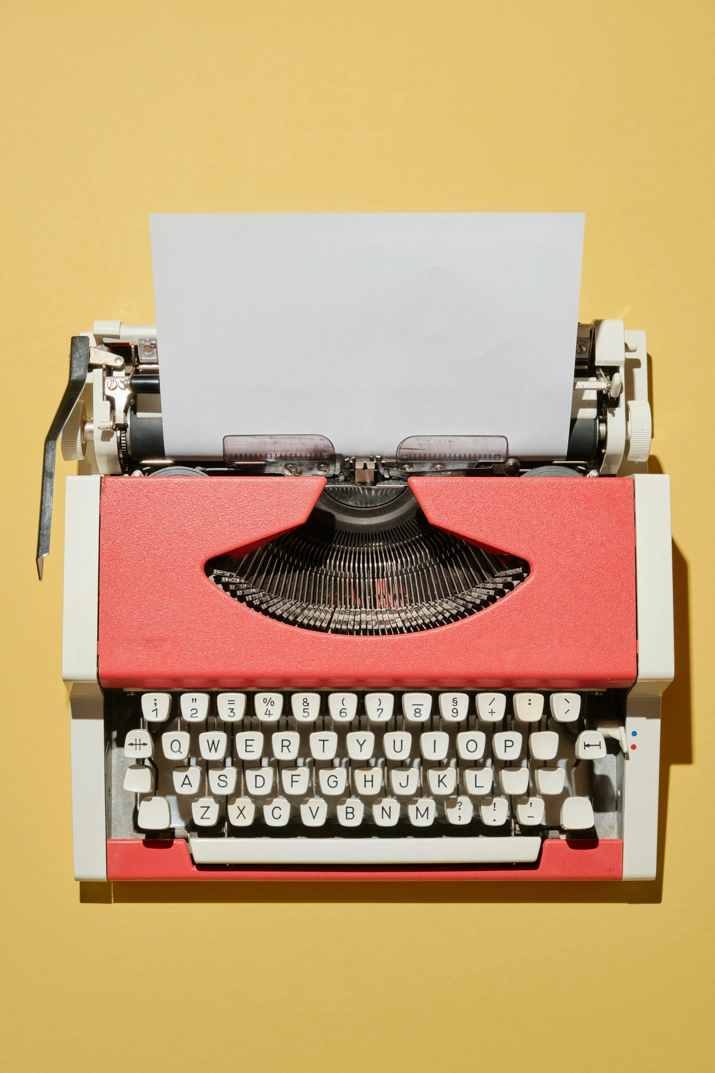 How therapists can use AI to generate blog content faster (without losing their voice)