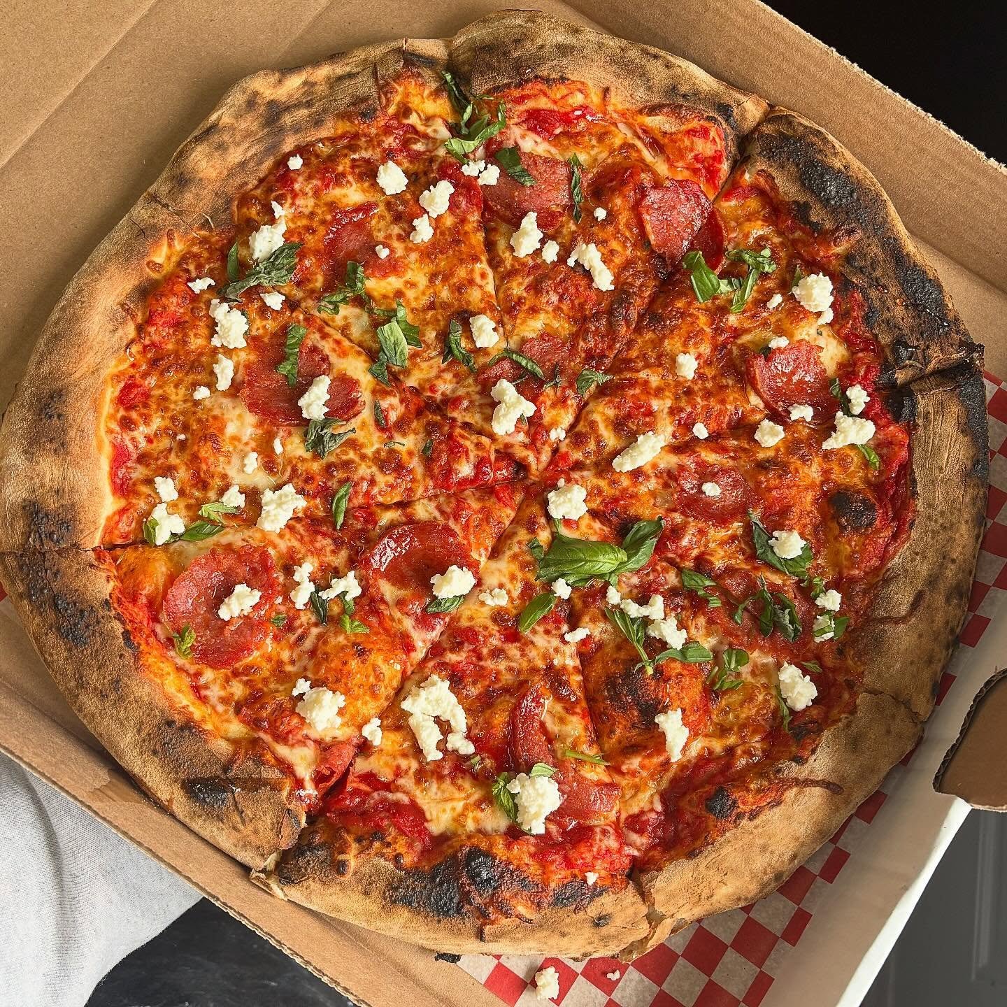 ✨ MENU FOR THIS WEEKEND ✨
PIZZA
The Manger Marg 🍃: pesto base topped with prosciutto, tomato, mozza, and balsamic drizzle.

The Manger Vol. 3🍕: red sauce topped with cup and char pepperoni, red sauce, parmesan,  basil and hot honey.

Texas Chilli N