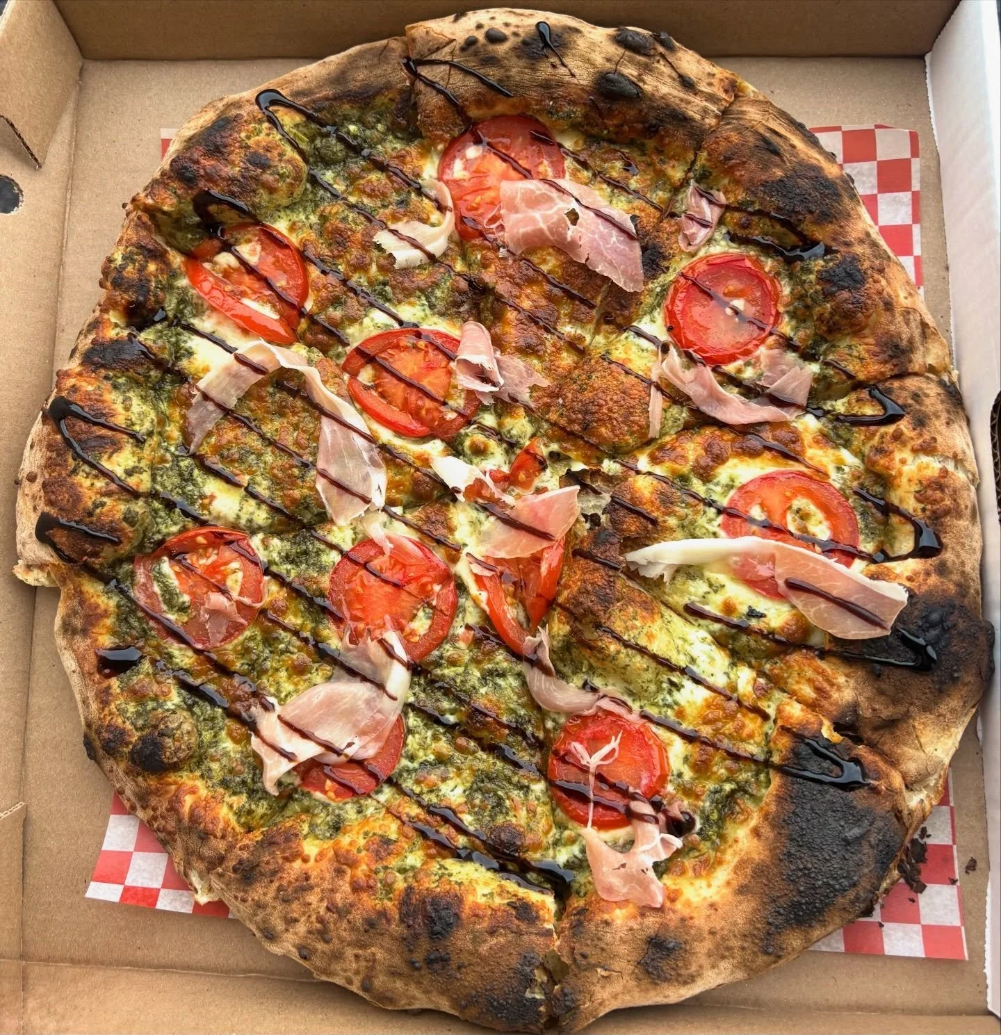 ✨ MENU FOR THIS WEEKEND ✨
PIZZA
Fine dining 🍃: pesto base topped with prosciutto, arugula, mozza, and balsamic drizzle.

The Manger Vol. 4🍕: red sauce topped with cup and char pepperoni, jalape&ntilde;o, red sauce, parmesan,  basil and hot honey.

