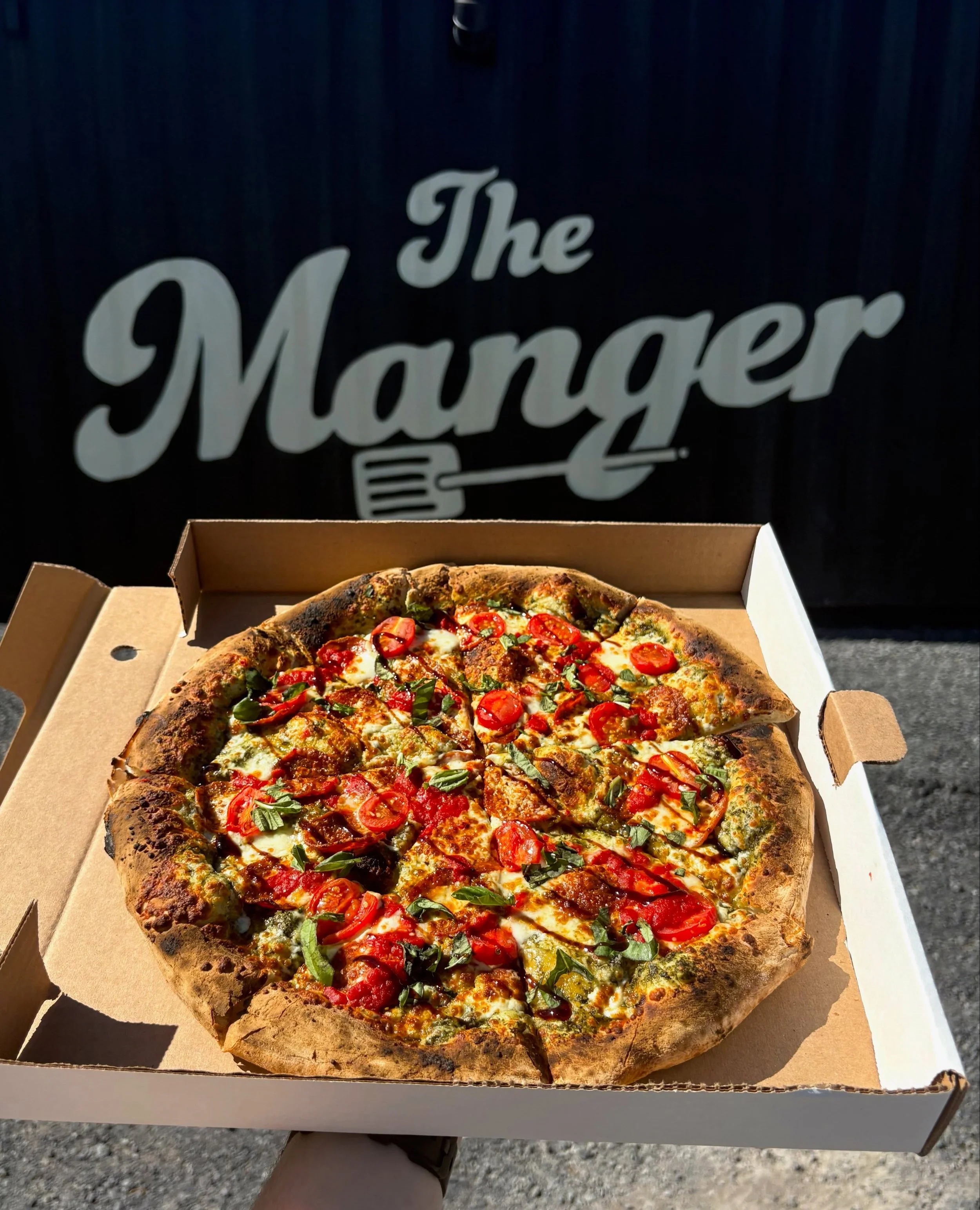 ✨ MENU FOR THE WEEKEND ✨

The Manger 🍕 : red sauce base topped with pepperoni, basil, bocconcini mozzarella, and parmesan

The Jalape&ntilde;o Poppa 🌶️: Oil base topped with jalape&ntilde;o, bacon, curds, cilantro, and chipotle mayo.

The Green Mar