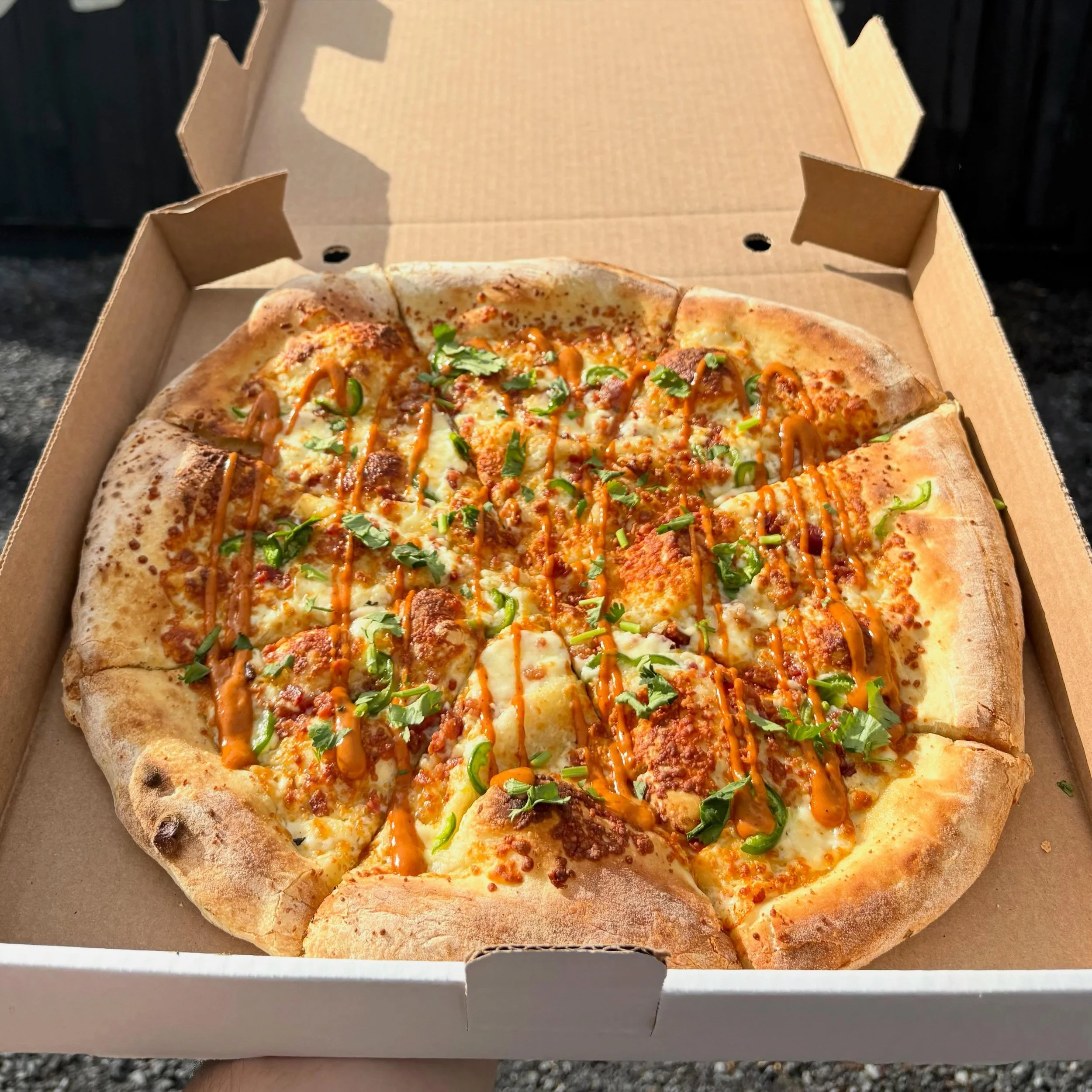 ✨ MENU FOR THE WEEKEND ✨

The Manger 🍕 : red sauce base topped with pepperoni, bacon, basil, mozzarella, and parmesan

The Green Marg 🌿: pesto base topped with tomato, mozzarella, bocconcini, and balsamic drizzle. 

The Nature Walk 🌿: oil base top