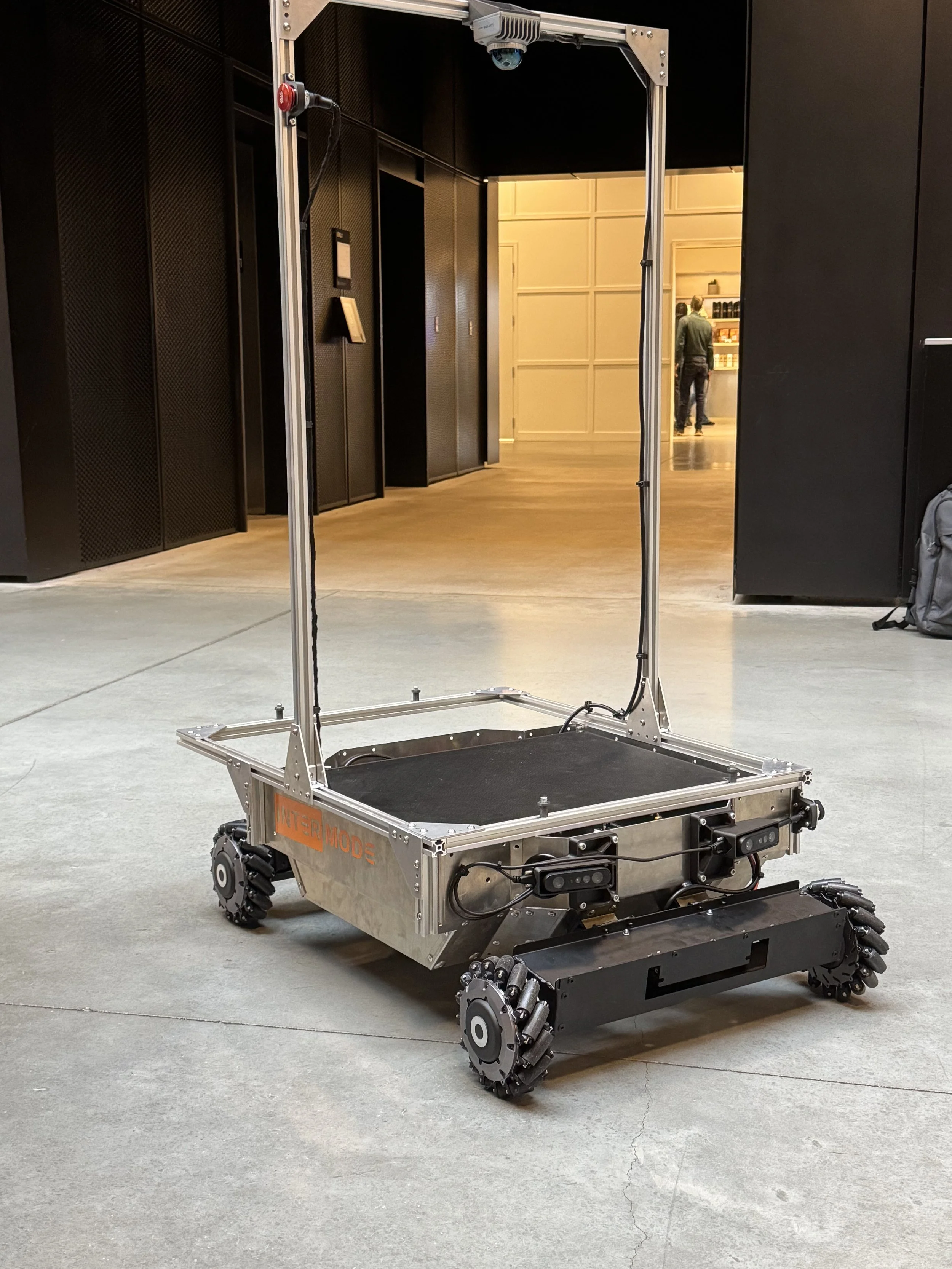 Omni directional robot