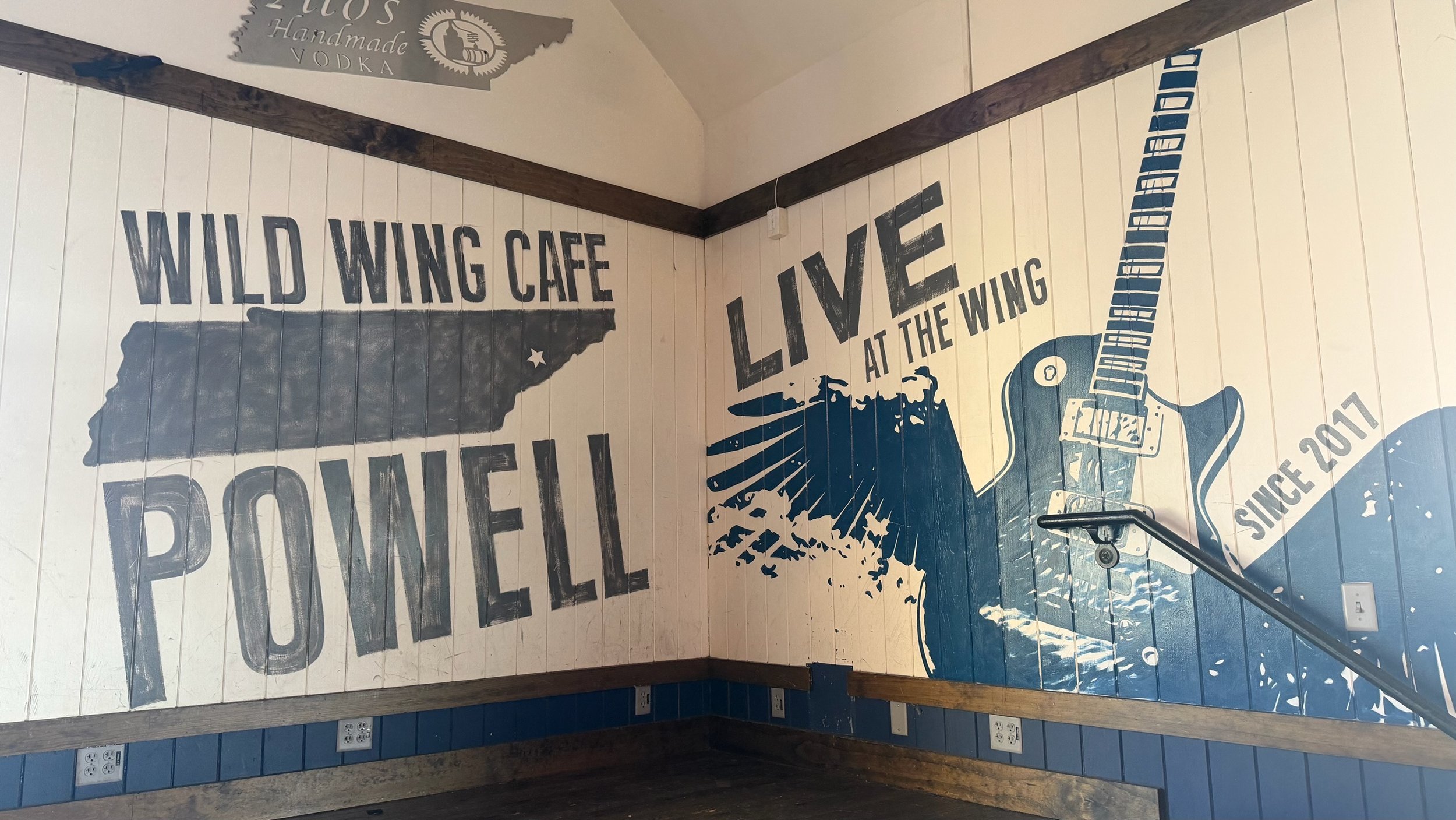 Stage for Live Music in Powell, TN