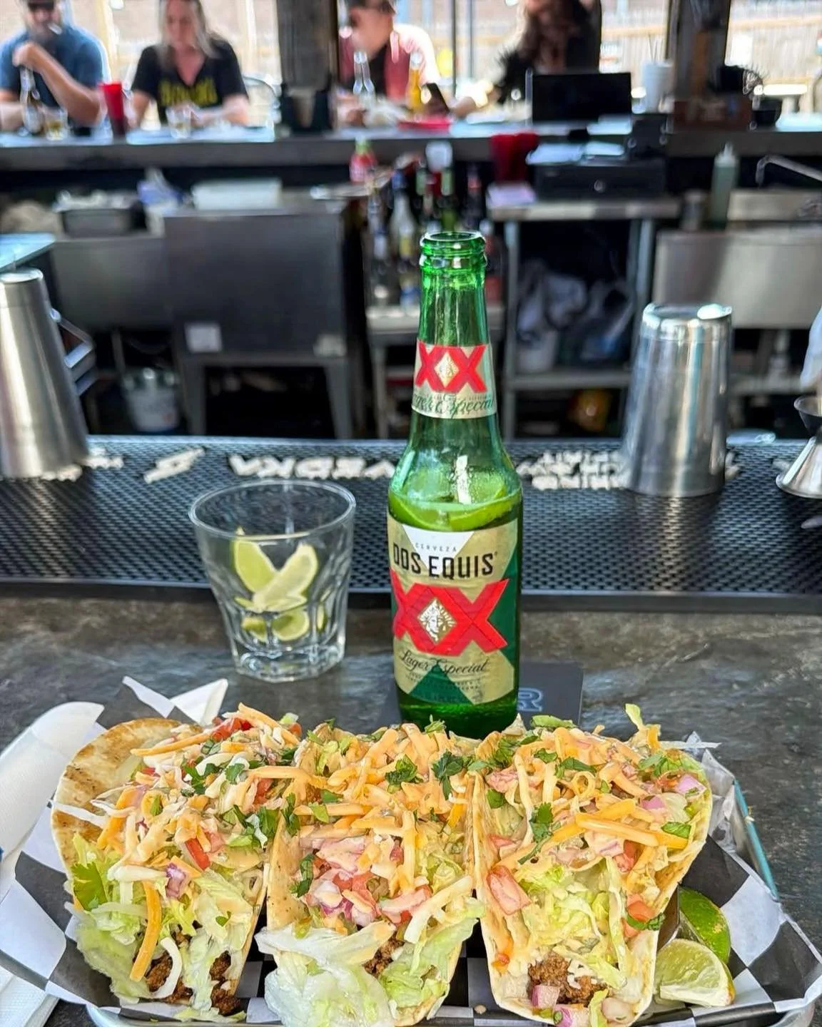 POV: It's Saturday, you've got nowhere to be for a few minutes, you're at the outside bar eating tacos with a beer, life is good. ✌️