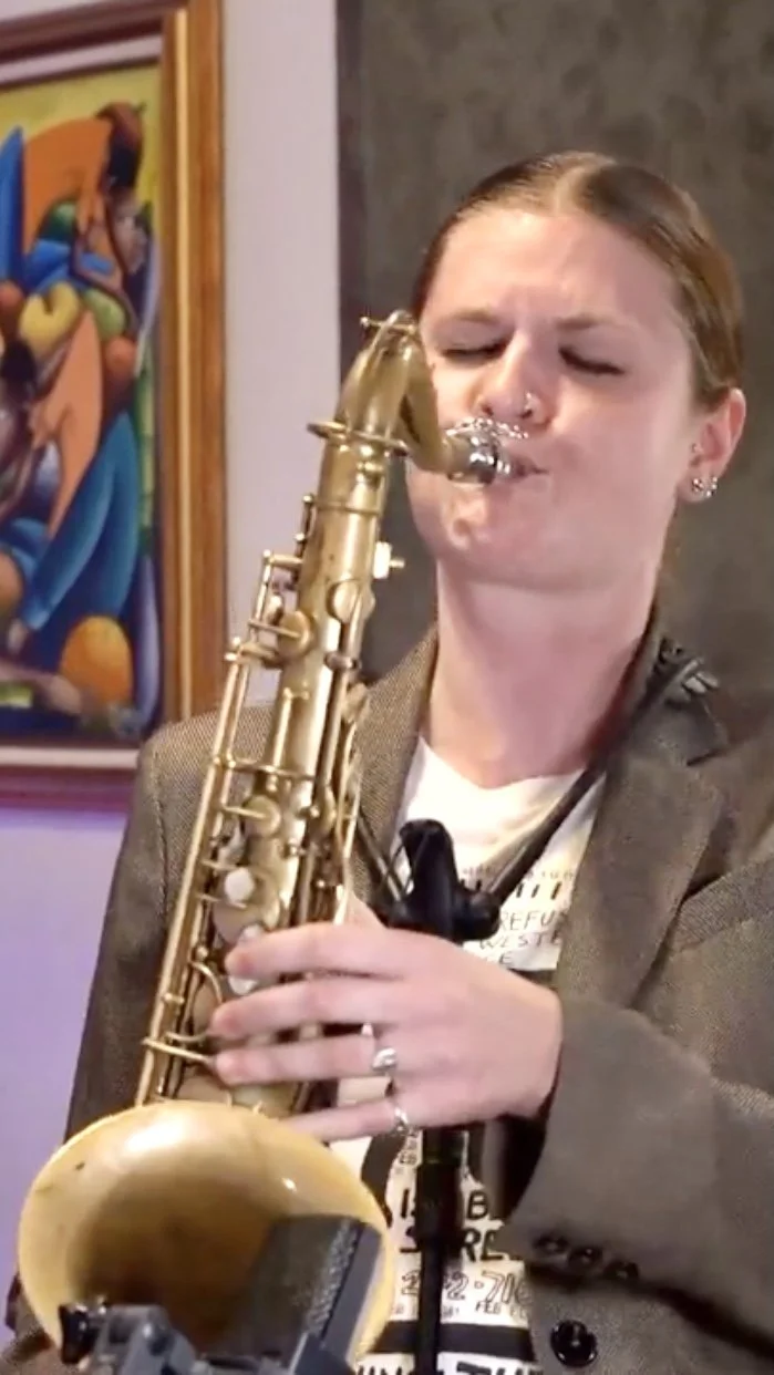 sax-nicole.jpg