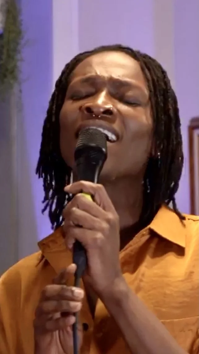 singer-vuyo.jpg