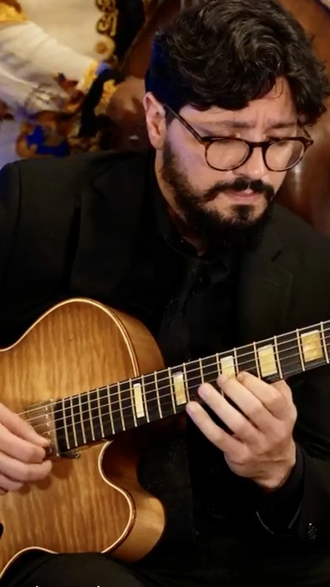 guitar-pasquale.jpg