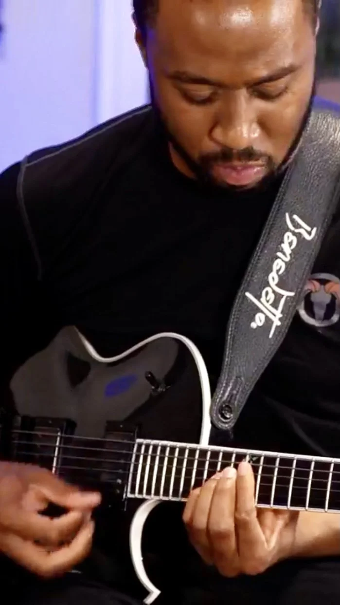 guitar-dan.jpg